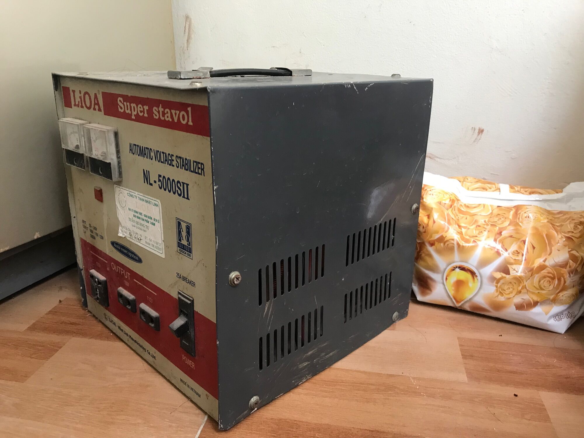 Ổn áp lioa 5000 kV cũ bền dây đồng tốt
