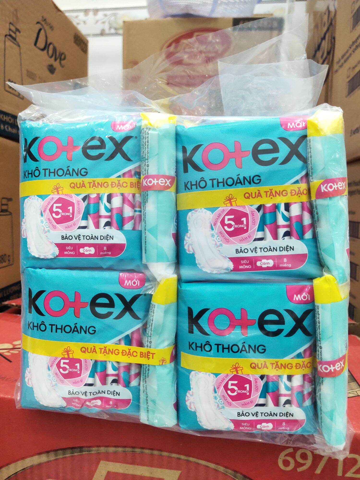 Băng vệ sinh Kotex mỏng cánh 8 miếng ( combo 3 gói)