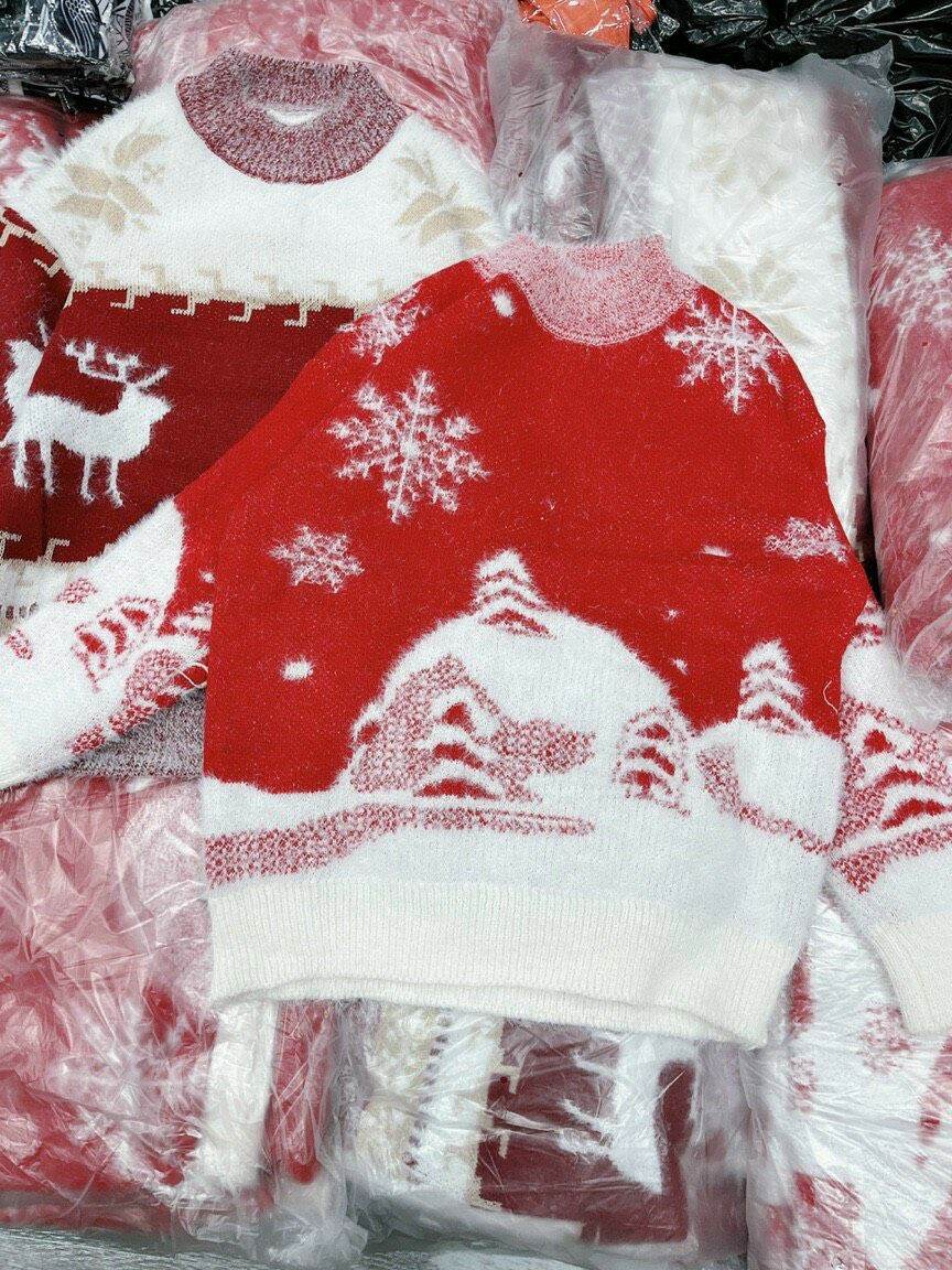 Áo len họa tiết Noel độc đáo