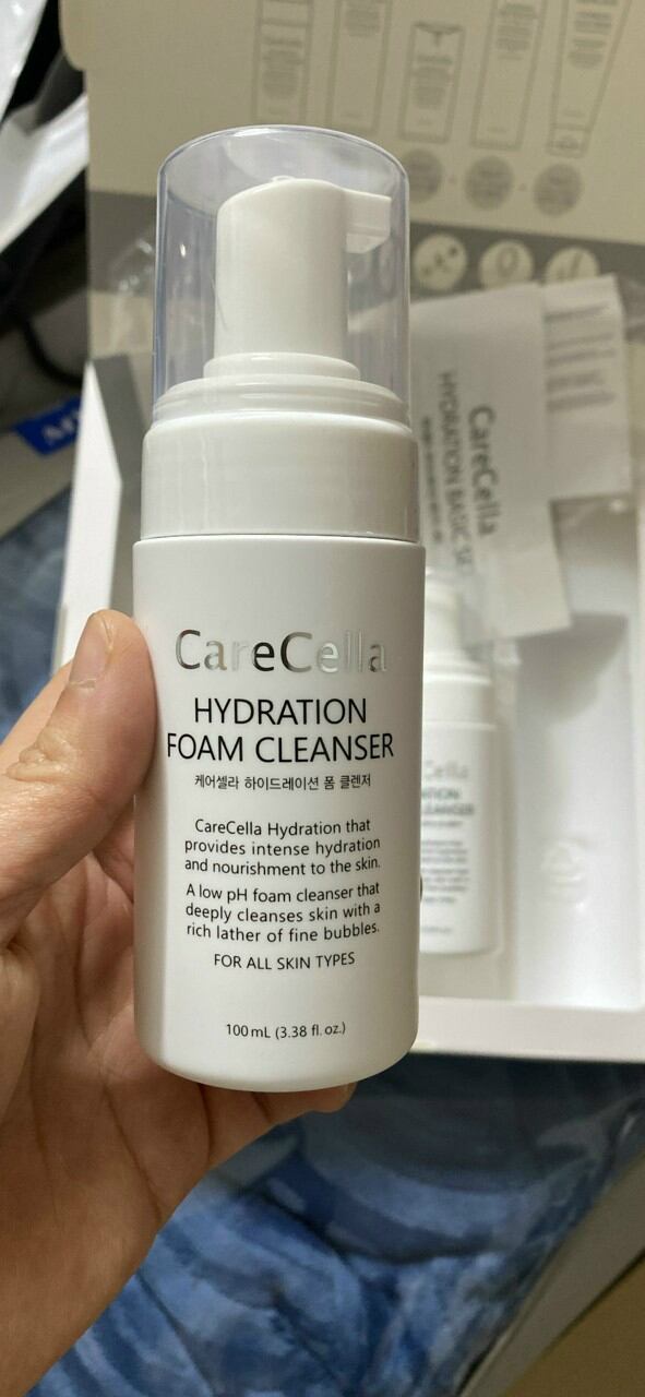 Sữa Rửa mặt bụi bẩn Carecella 150ml của Hàn Quốc