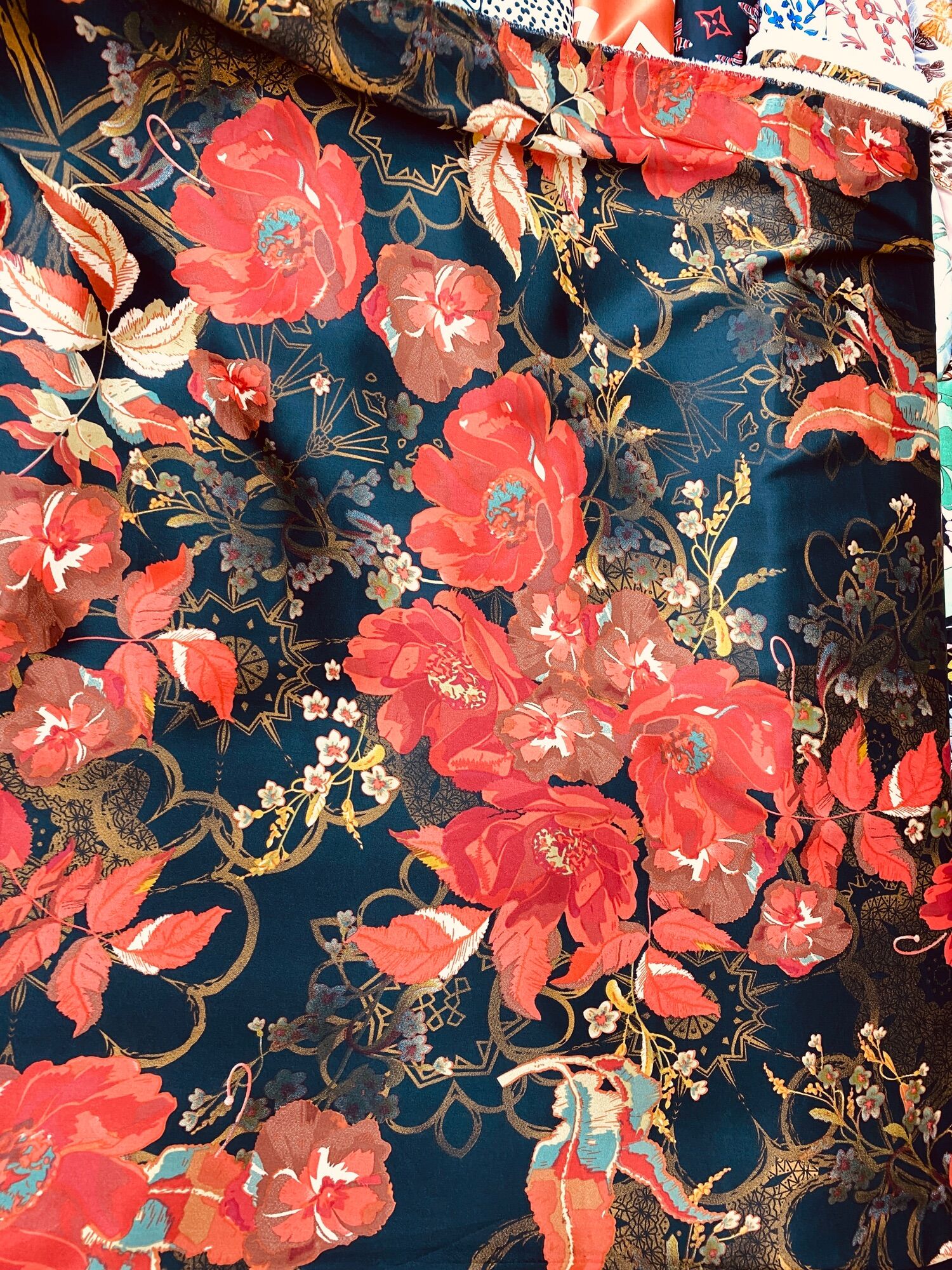 Vải lụa satin hoa may áo kiểu đầm váy MS1129