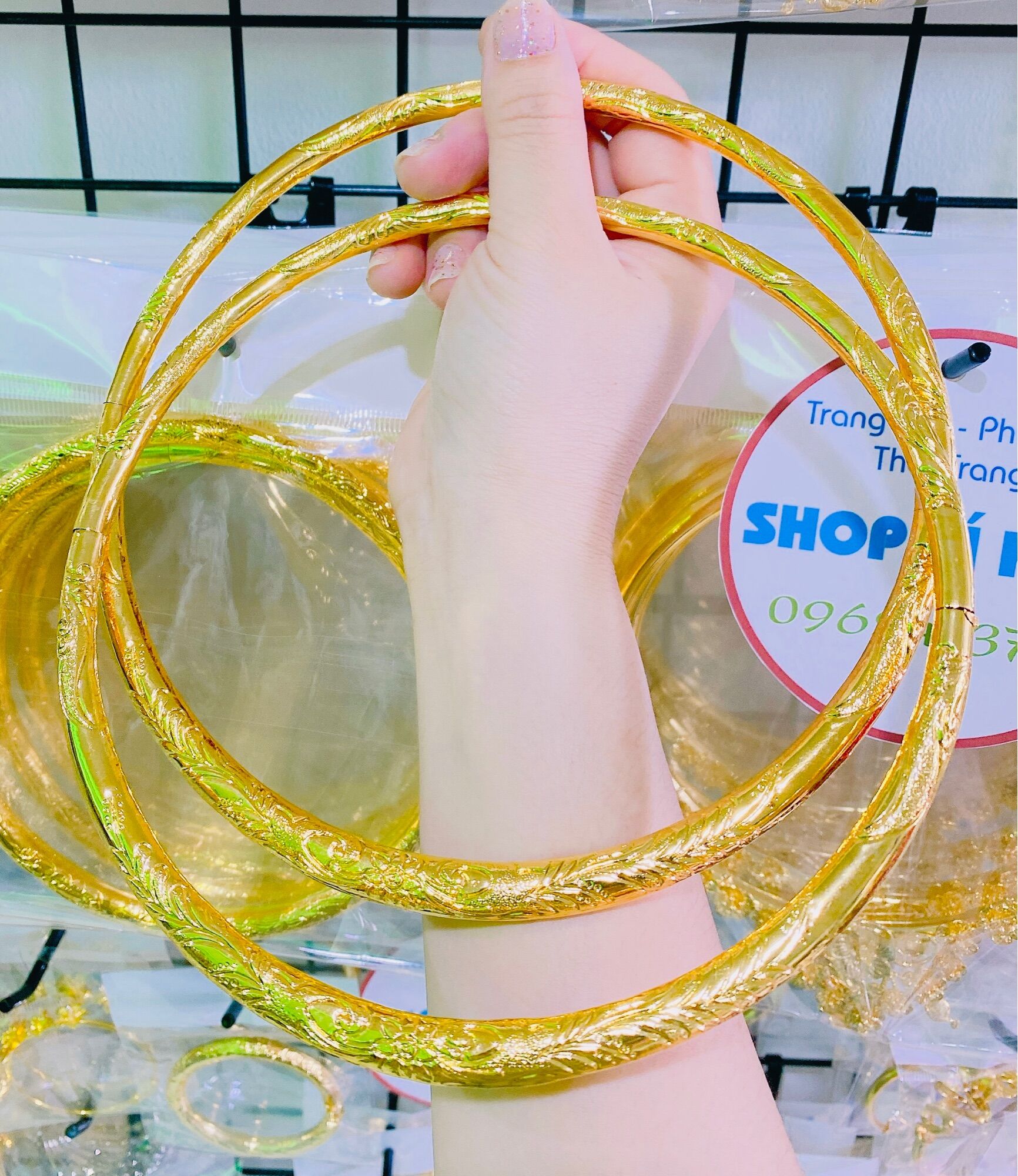 Kiềng cổ cưới chạm hoa mạ vàng 24k bản dẹp mẫu mới về