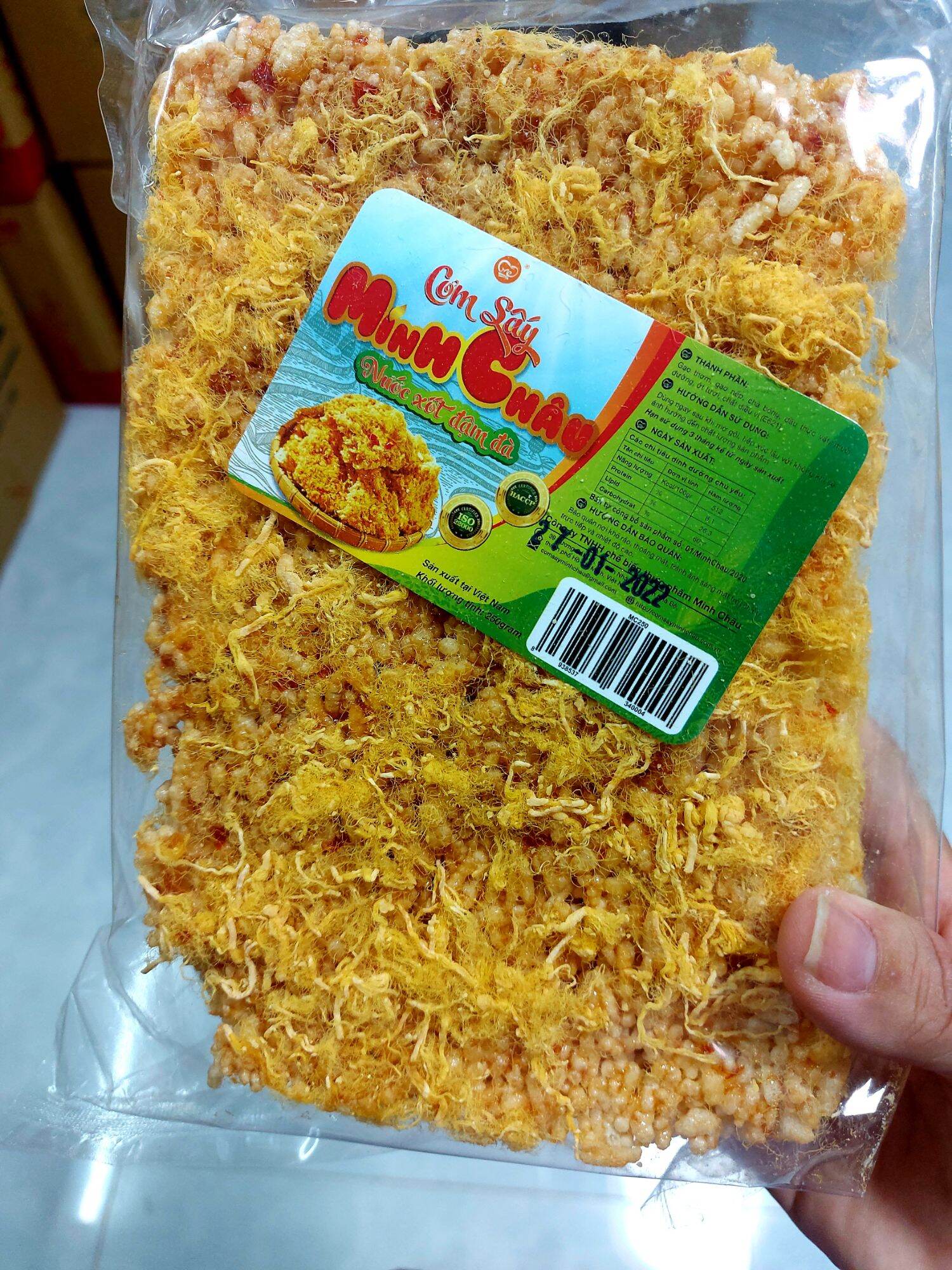 Cơm cháy chà bông- Nước sốt đậm đà- chà bông nhiều. túi zip dễ bảo quản- túi 250 gam. luôn có date mới.