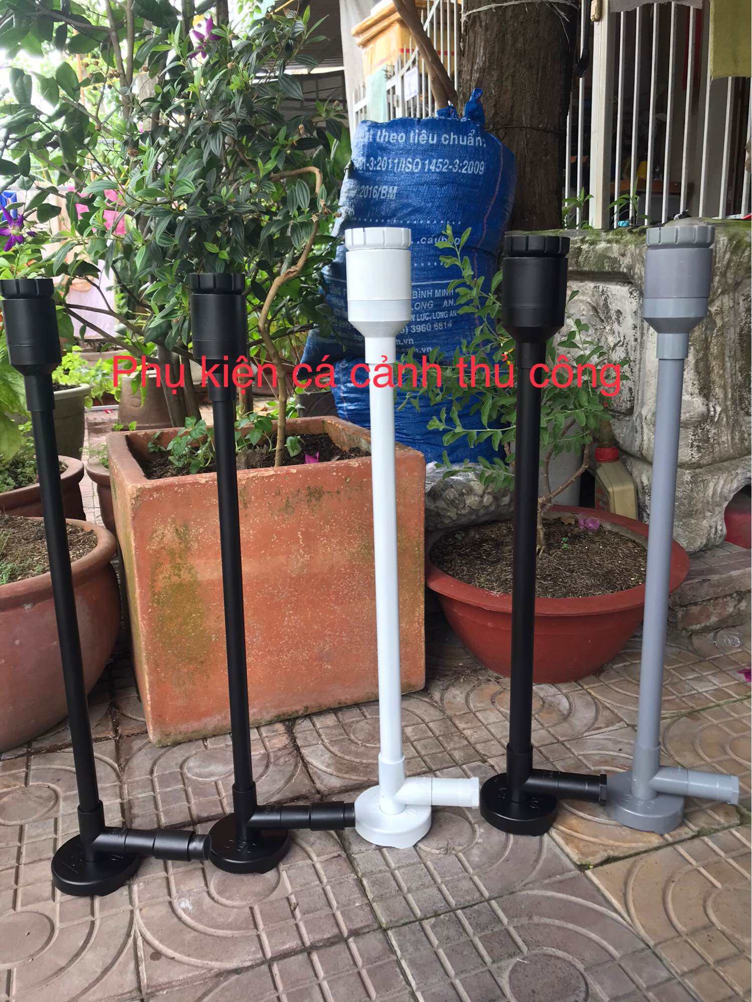 Bộ hút mặt hút đáy bể cá, hồ Koi, hồ non bộ. Có nhiều kích cở khác nhau cho nhiều dòng máy bơm (không máy bơm)