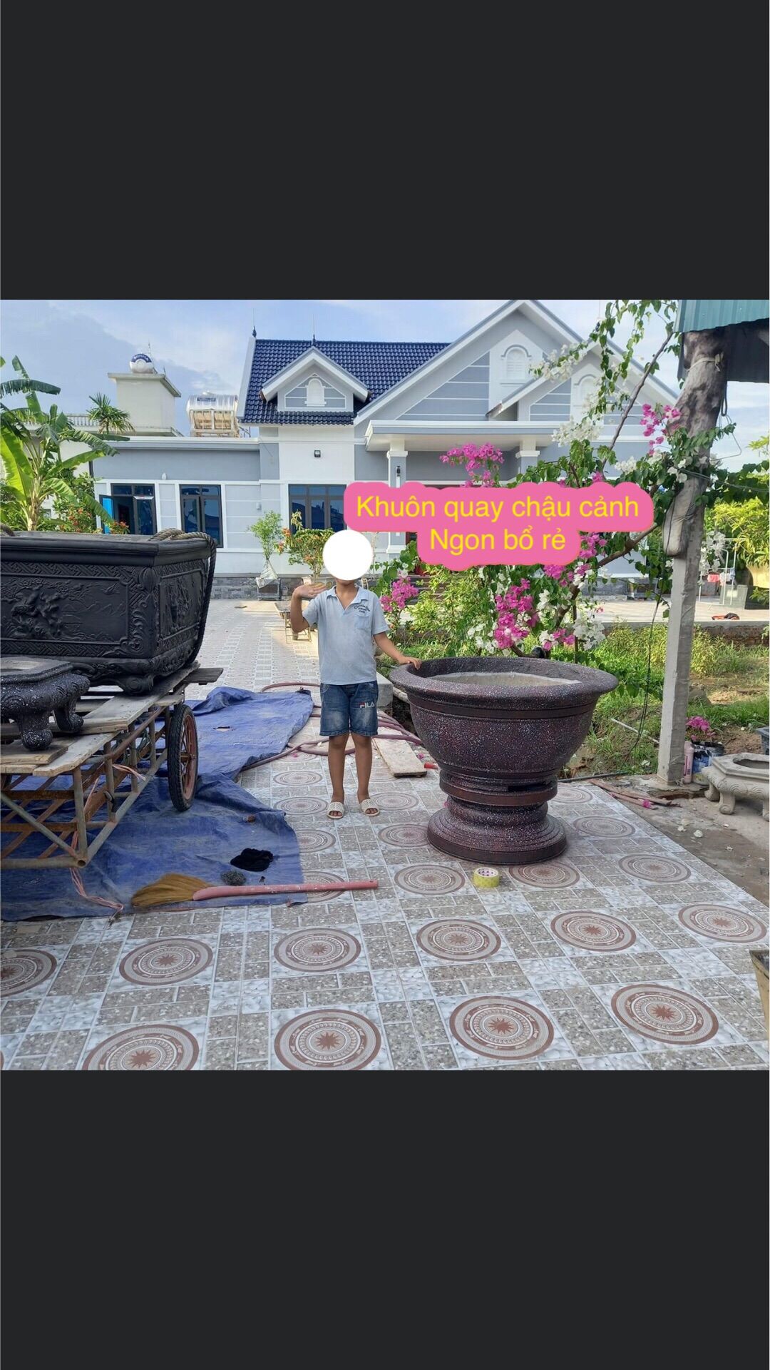 Khuôn quay chậu cảnh , chậu sau khi quay có thể dán hoa văn hoặc không cần dán hoa văn mà chậu vẫn đẹp