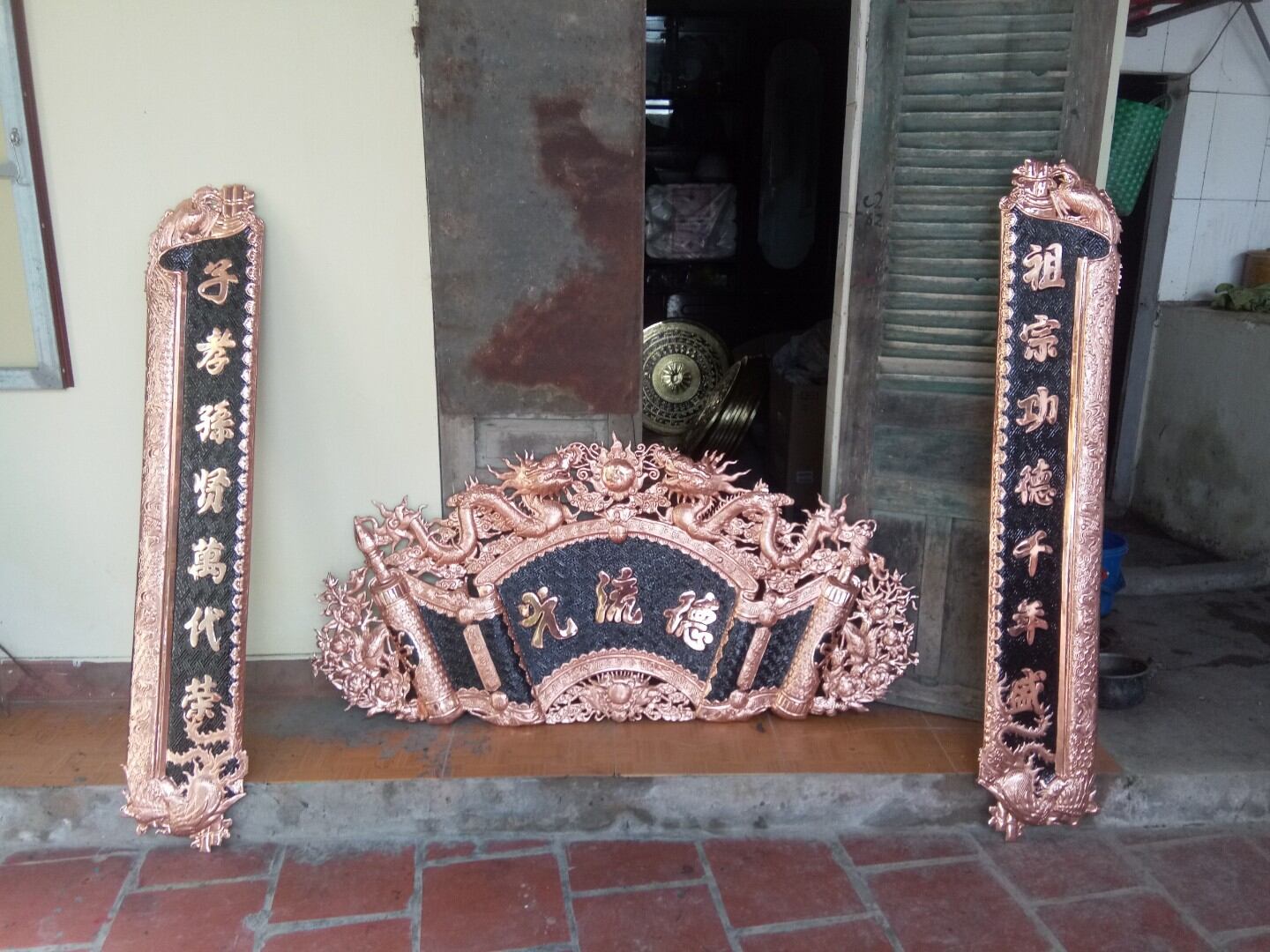 HOÀNH PHI CÂU ĐỐI( Đồng Đỏ Hàng Chất)