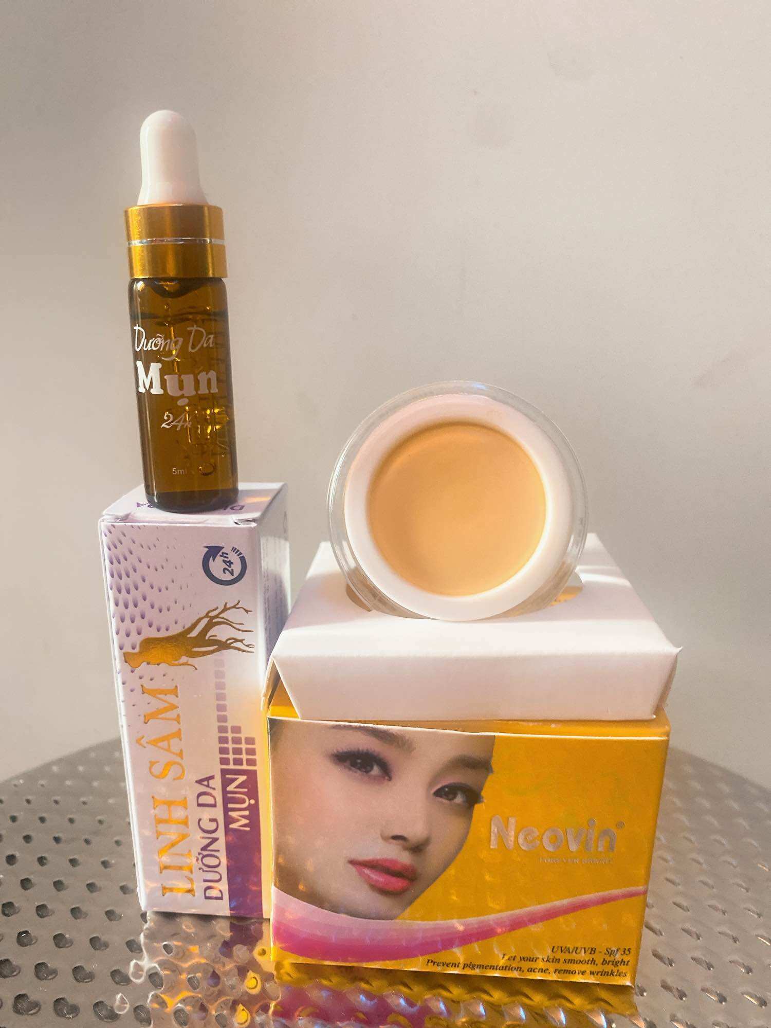 Combo 1 hủ mụn neovin 10g và 1 chấm mụn linh sâm