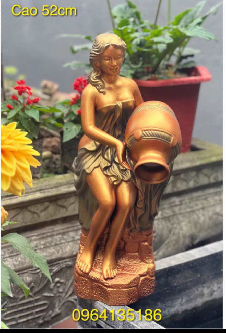  Tượng tiểu cảnh cô gái đổ nước h52cm gốm sứ Bát Tràng 