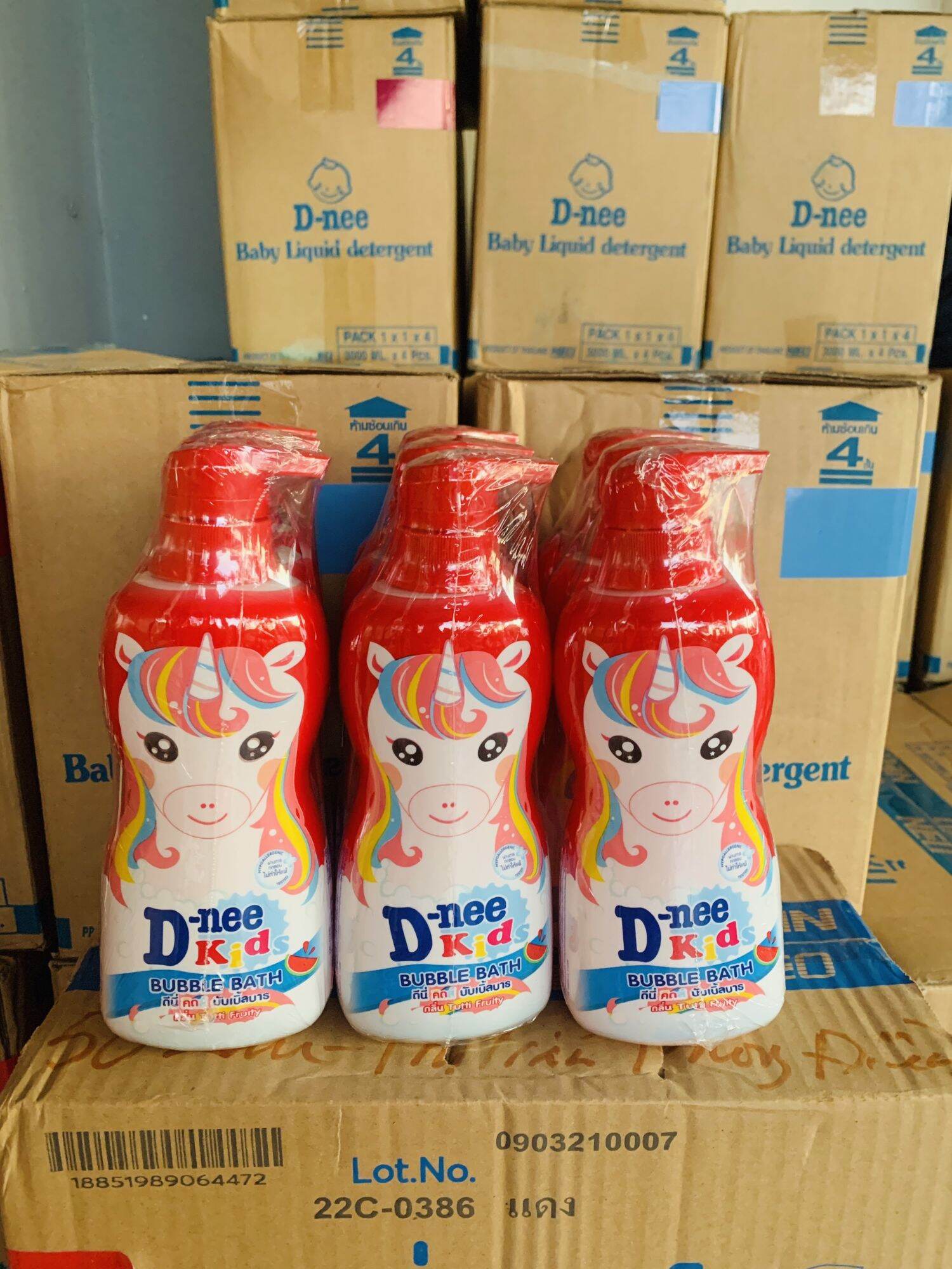 Sữa tắm gội dnee kid hình thú 400ml thái lan