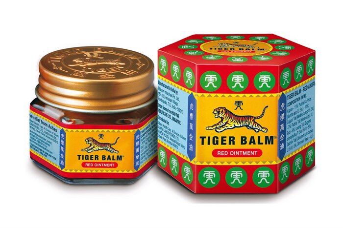 Dầu cù là con hổ đỏ Tiger Balm red Thái Lan