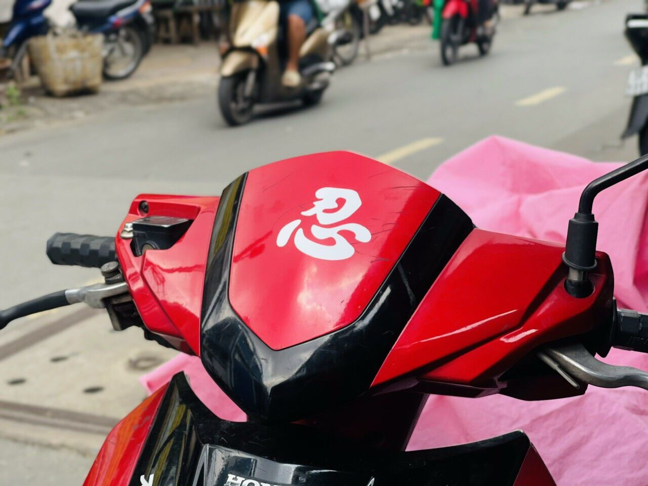 [ 1 MIẾNG ] TEM CHỮ HOA ( LỘT ĐƯỢC ) TRONG SUỐT