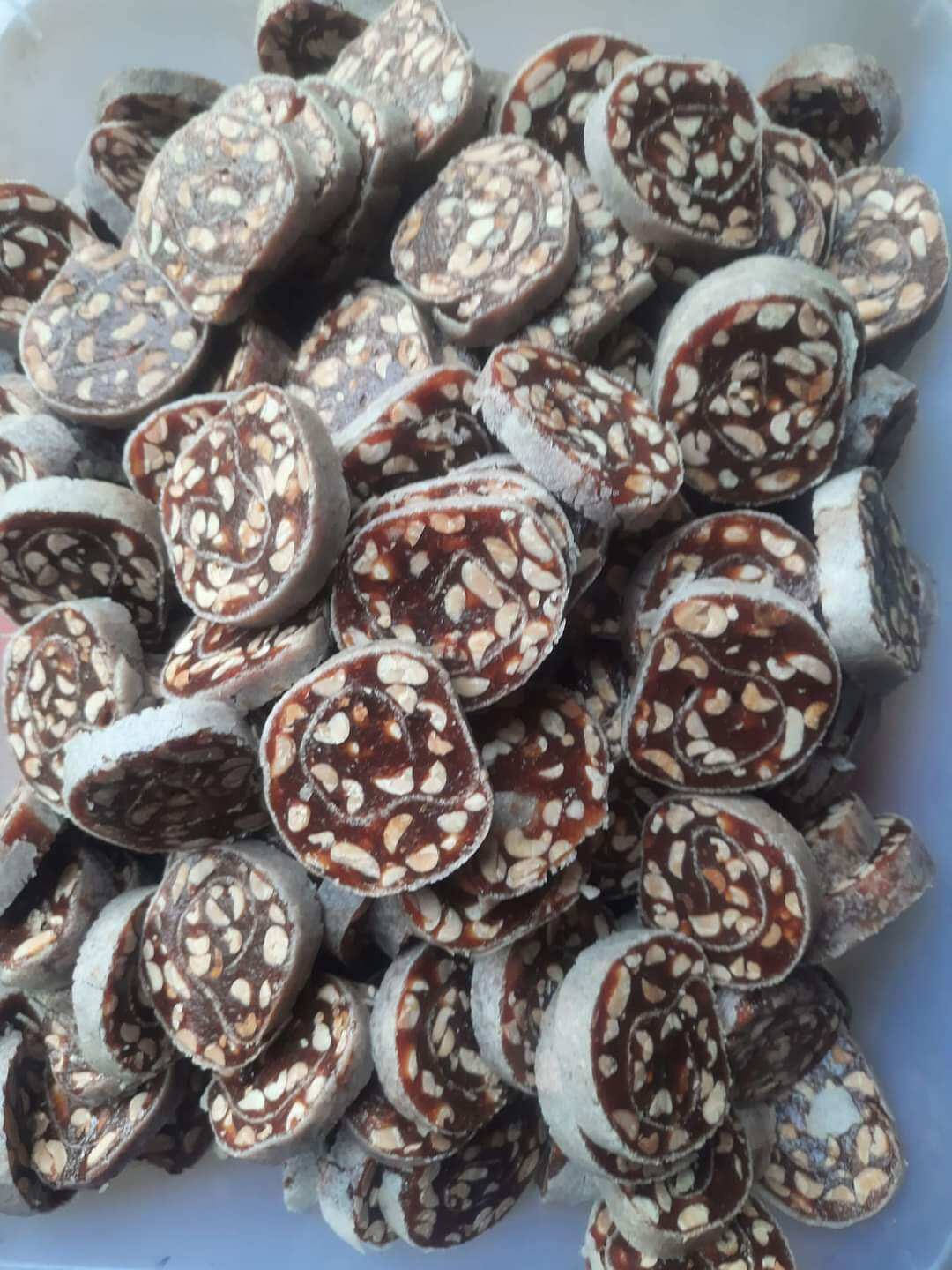 KẸO CHUỐI CUỘN đậu phộng-500g/1Kg