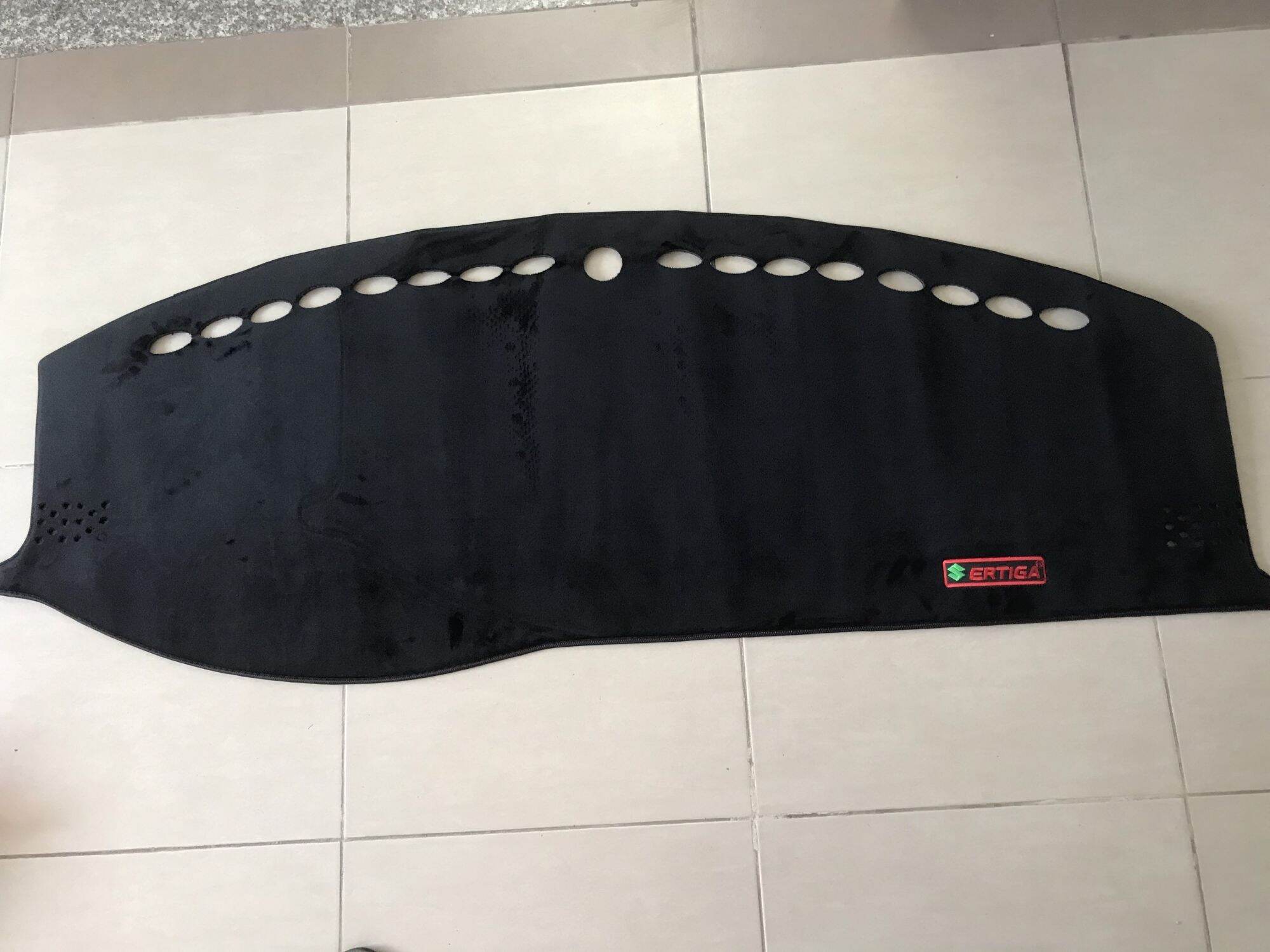 Thảm taplo nhung ertiga 2019-2023