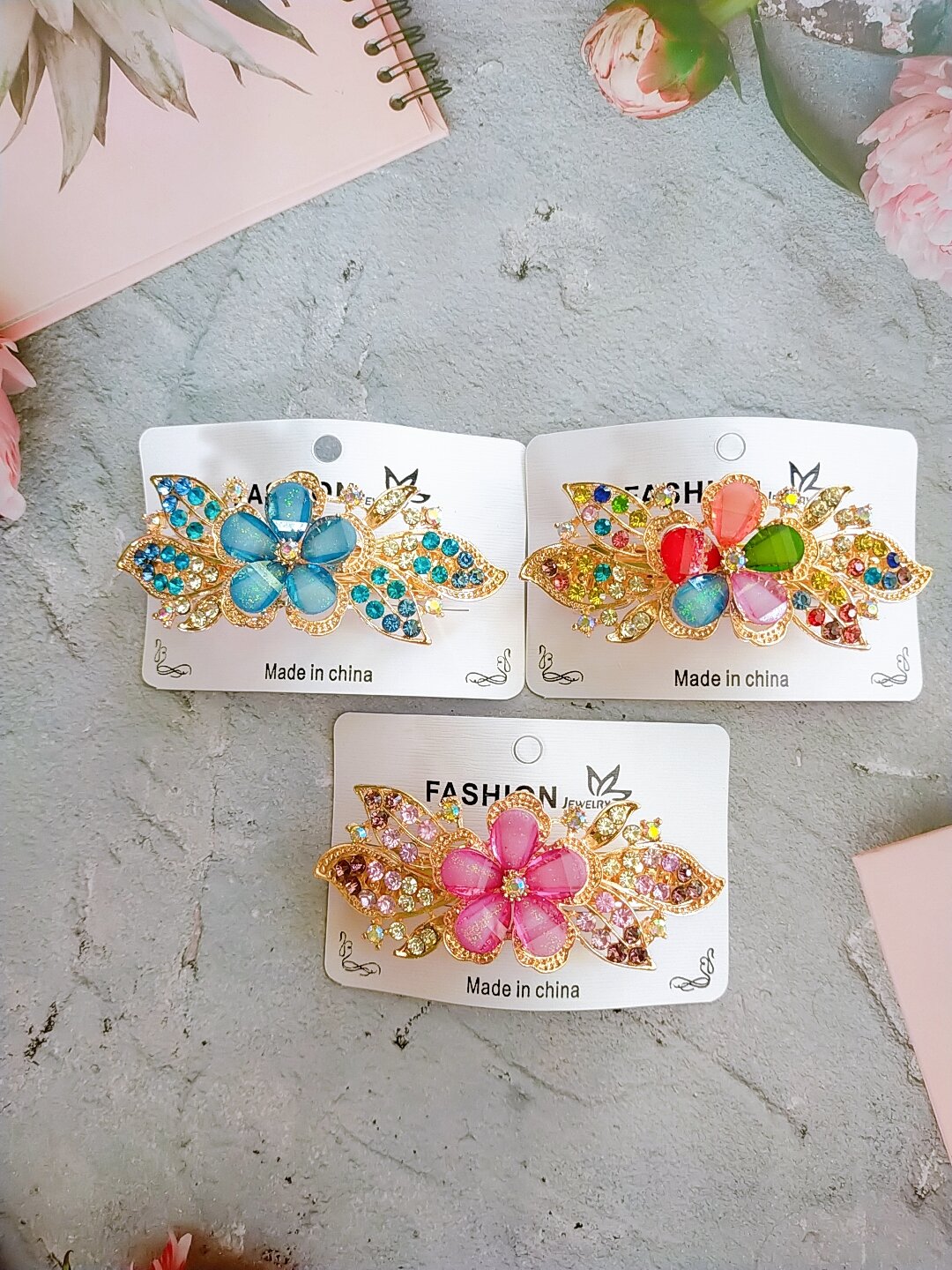 kẹp tóc phía sau đính đá hoa 8cm