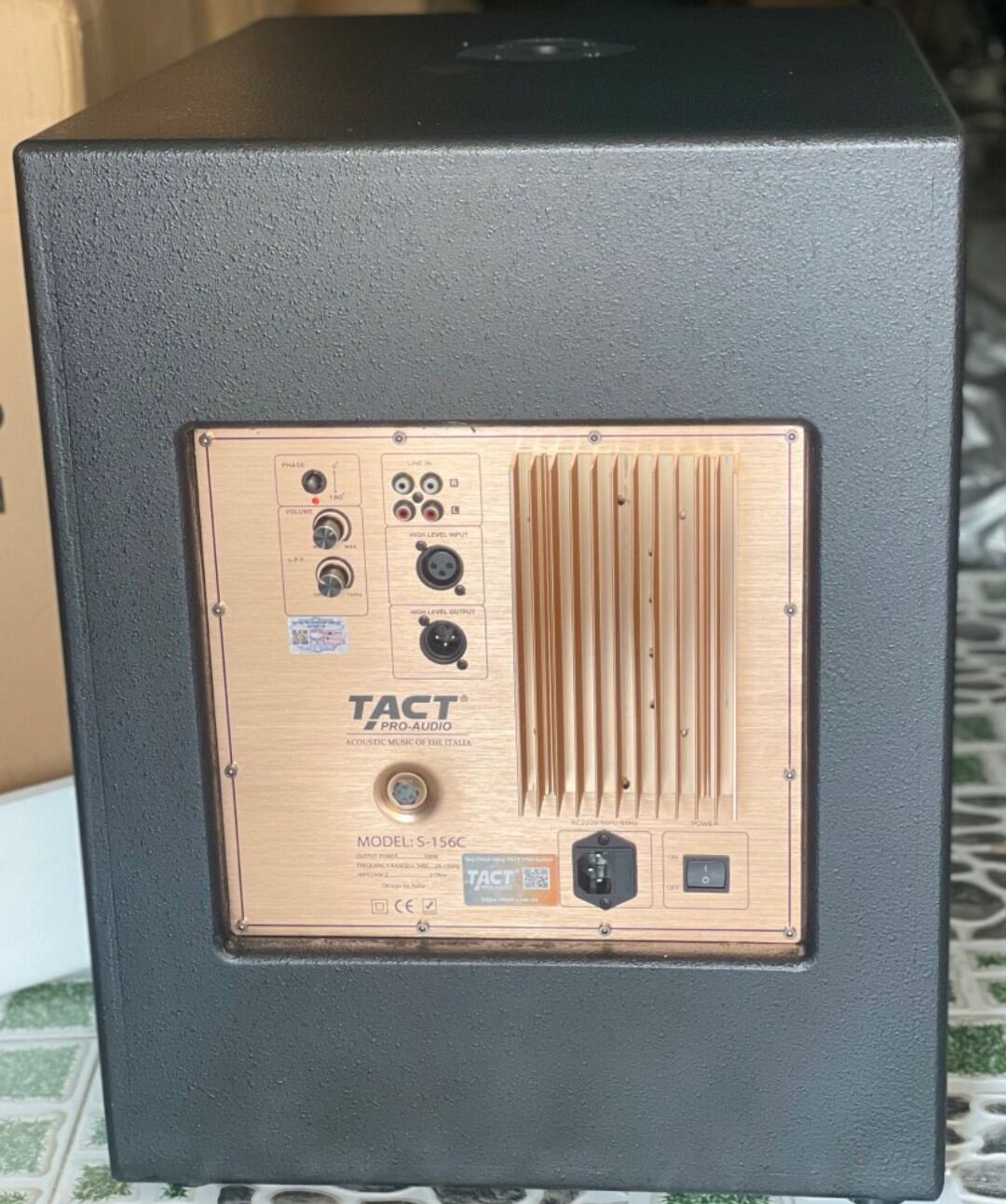 Loa sub tact 40 1056 pro