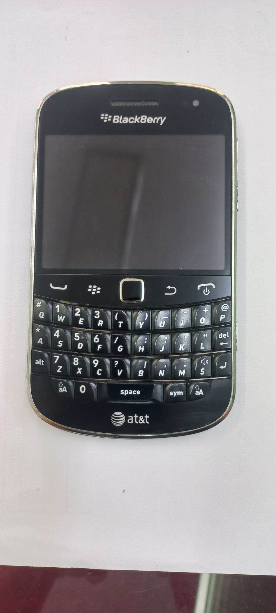 Blackberry Bold 9900 cũ nguyên zin