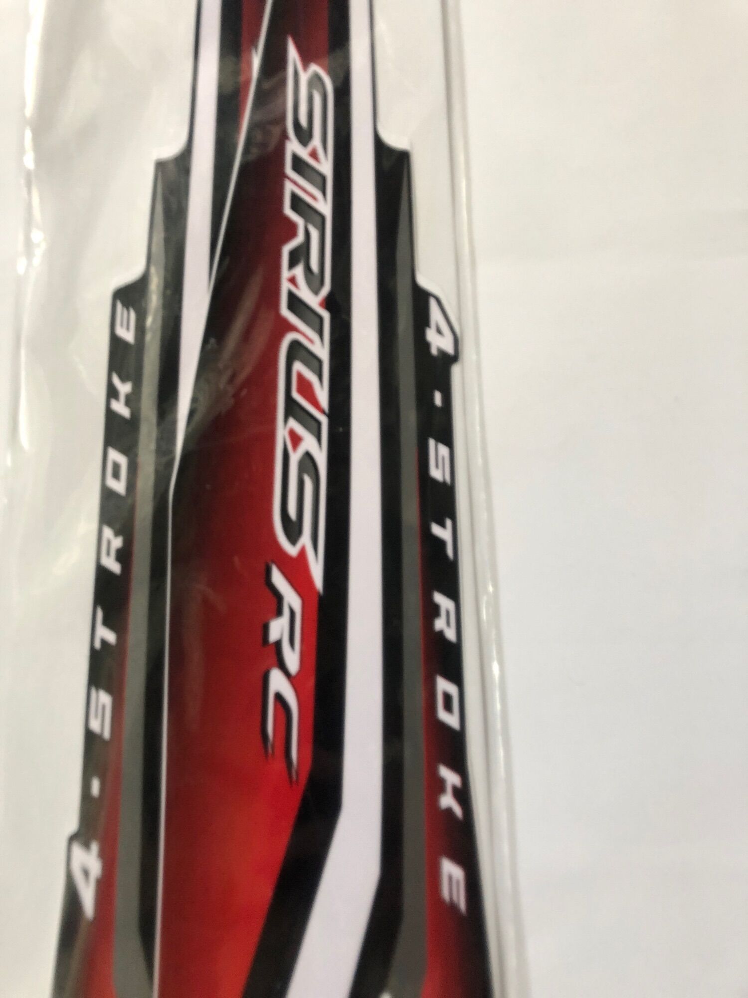 TEM SIRIUS RC ĐỎ ĐEN VT