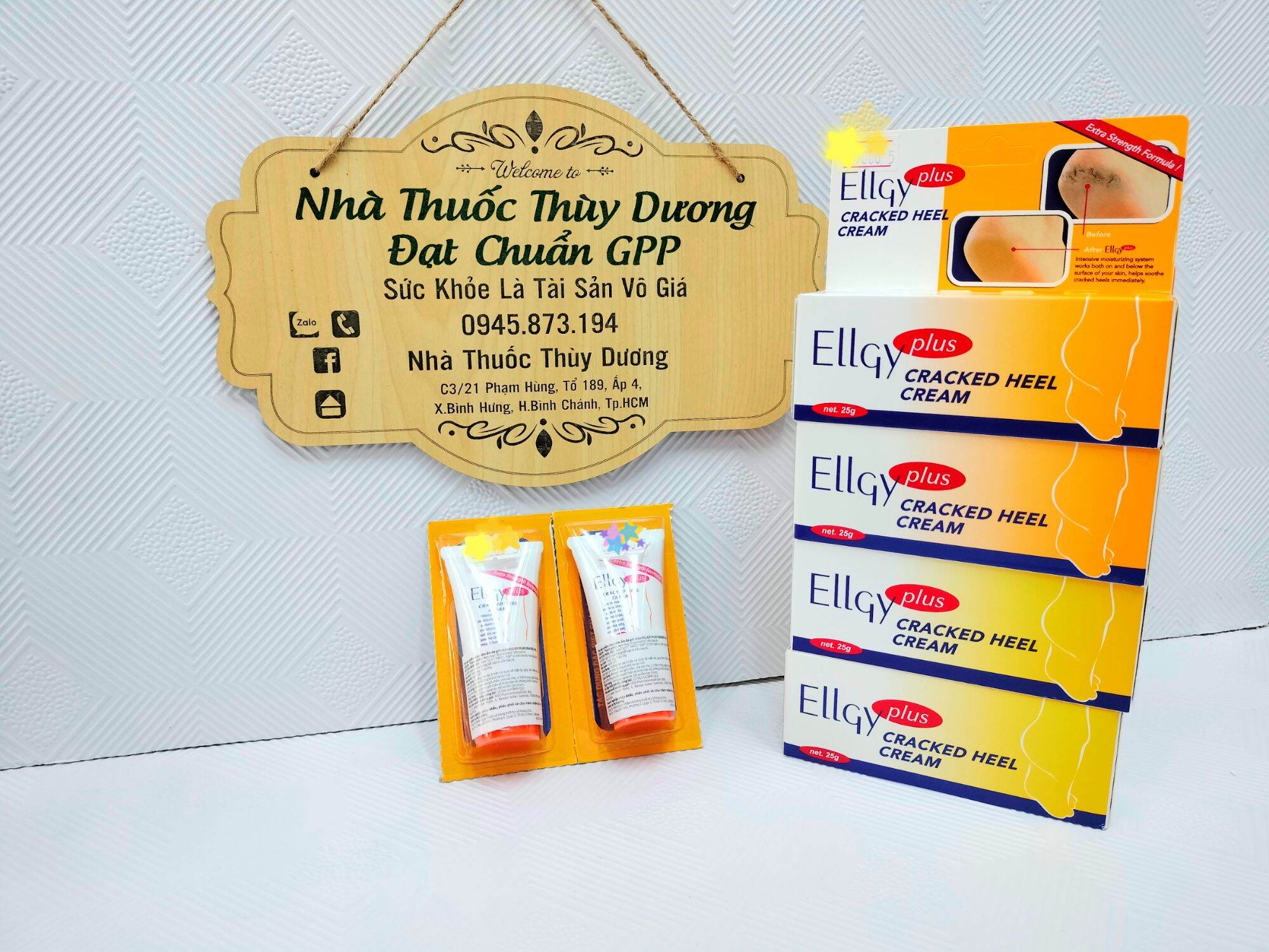 Kem ellgy plus cracked heel cream 25g làm mềm da gót chân