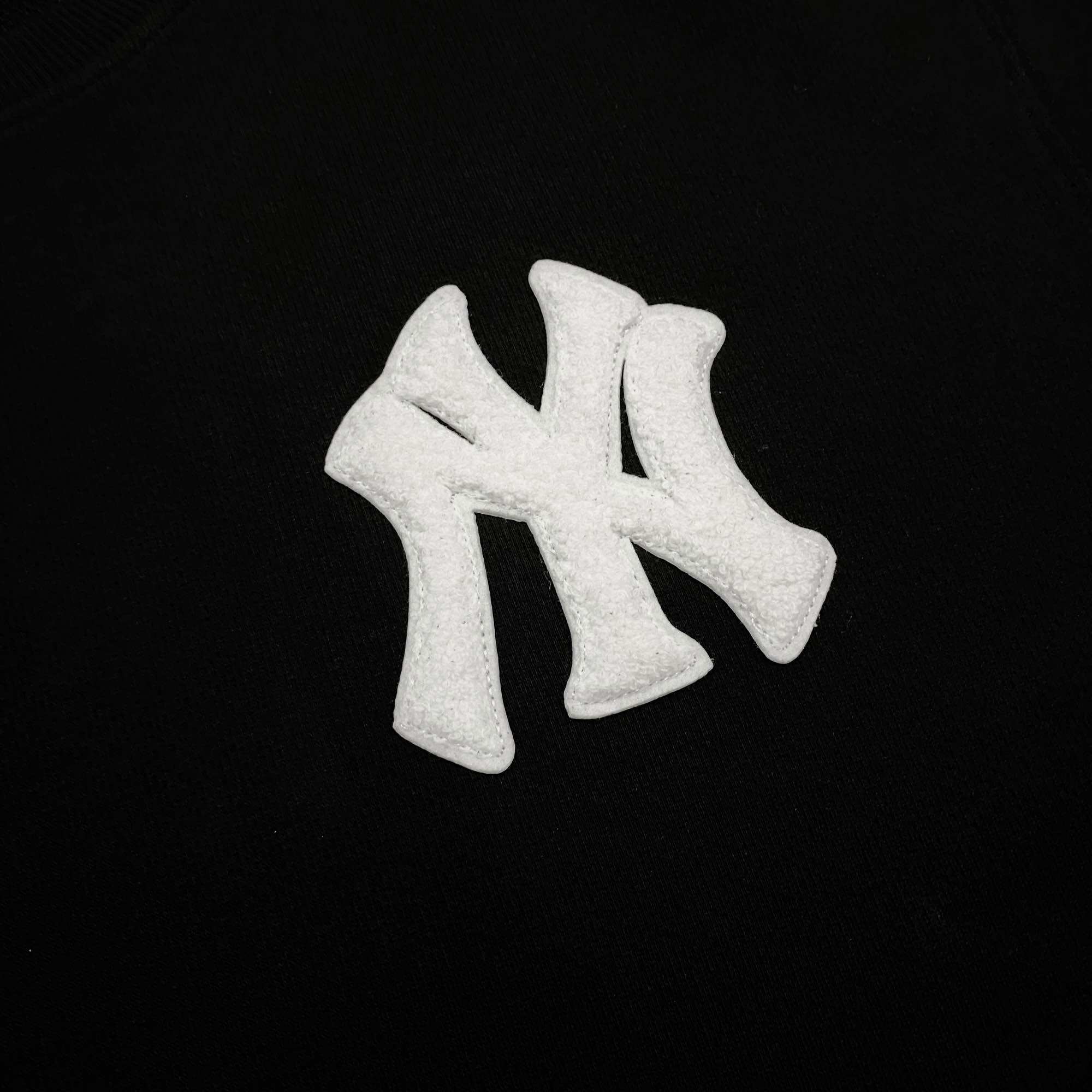 (Auth) Áo Sweater New Era NY lệch