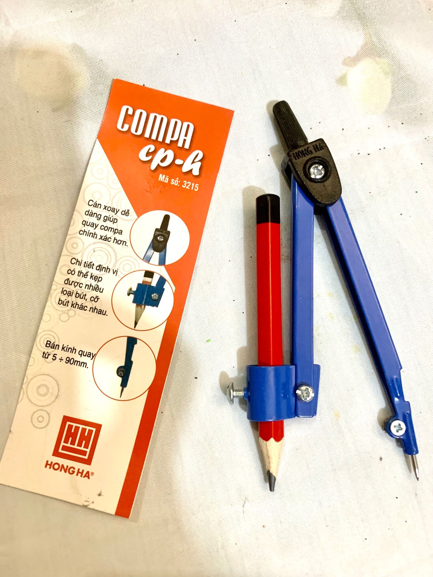 Compa Hồng hà kèm bút chì