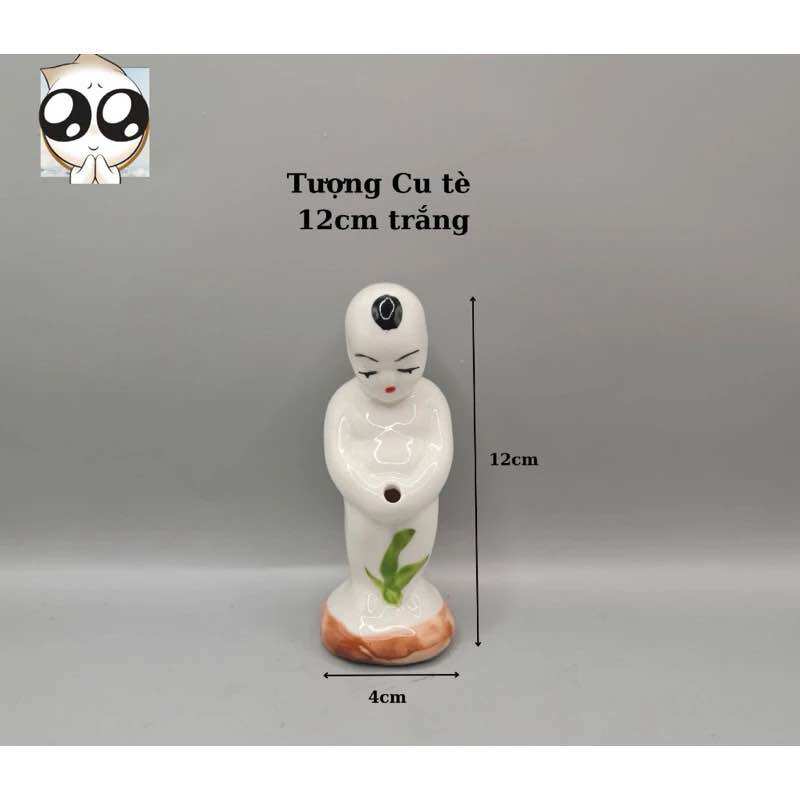 Chú tiểu đứng tè