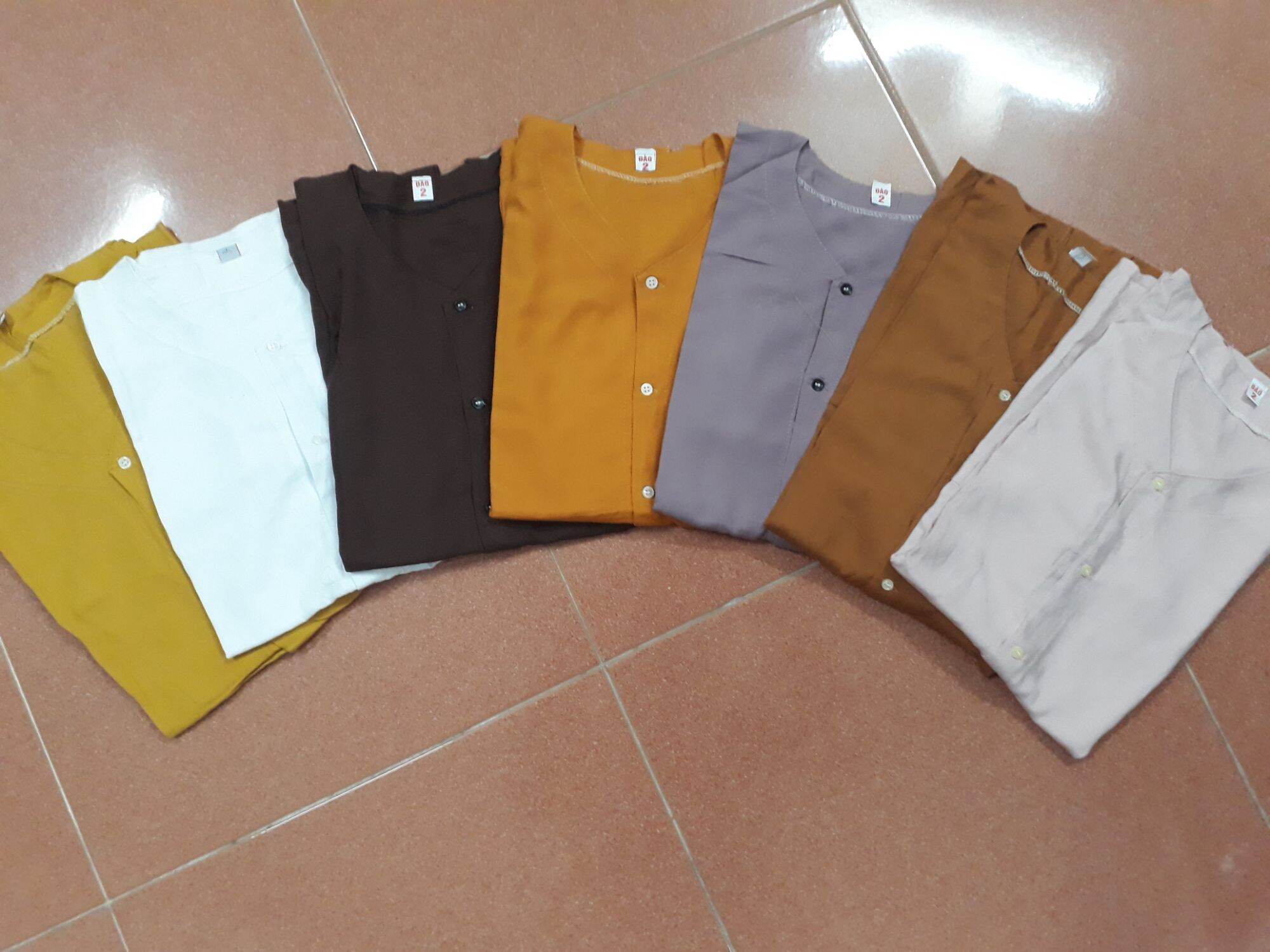 Áo lanh mầu cộc tay dành cho bà già (36 - 70kg)