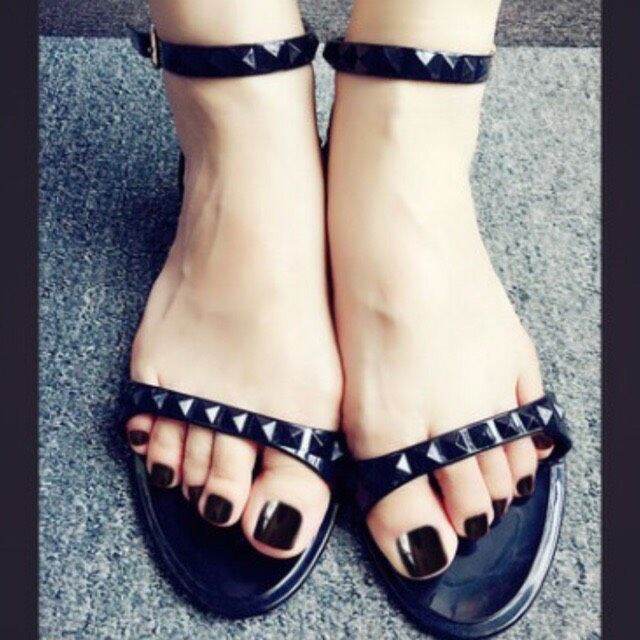 [HCM] Hộp 24 Móng Chân Màu Đen Kèm Keo
