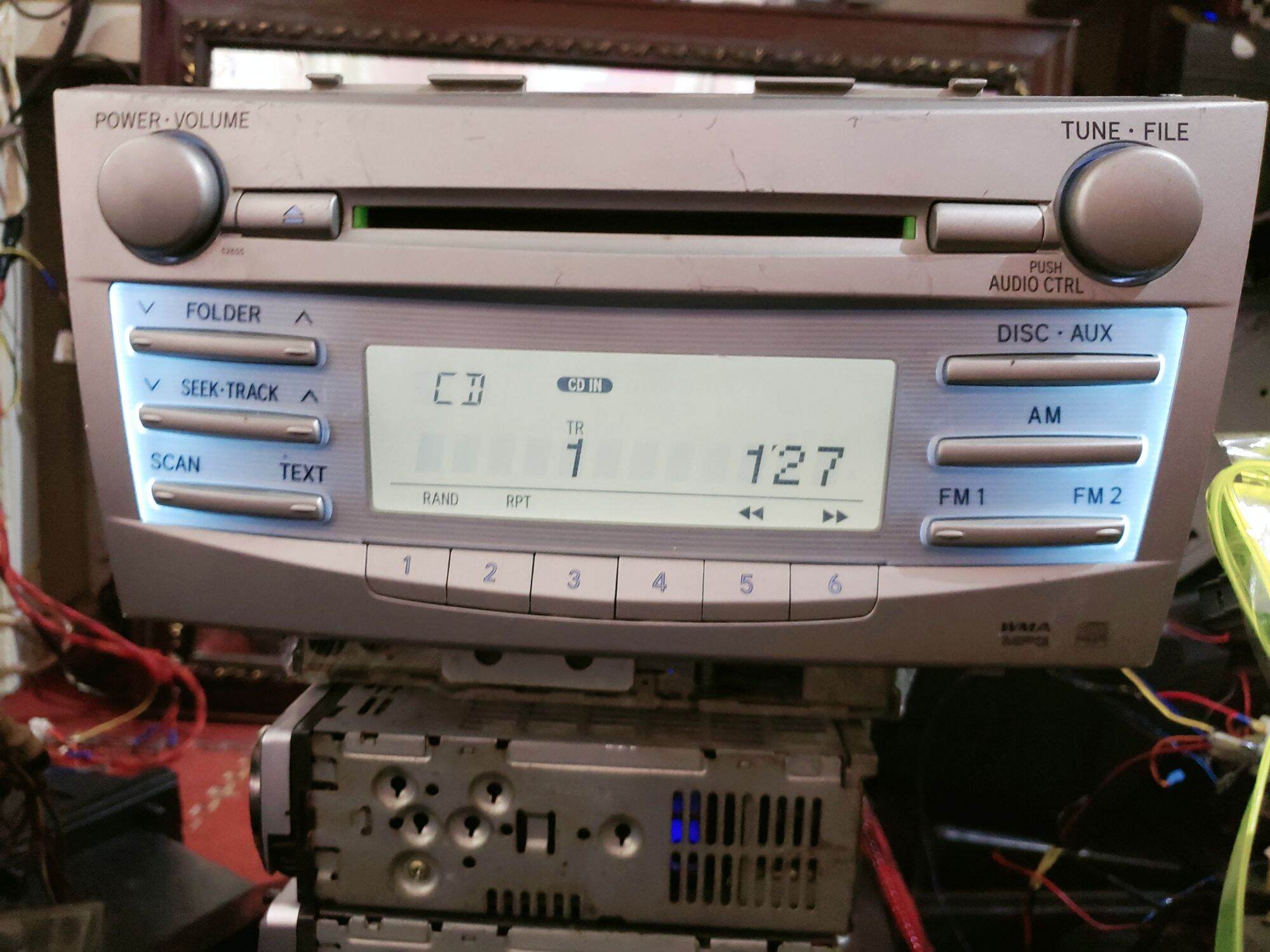 Đầu CD USA MEXICO cho xe ô tô Camry ( 1 DISK mặt bạc )