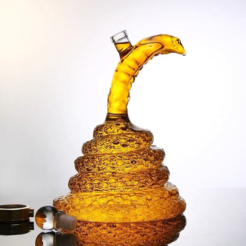 Vỏ chai thuỷ tinh hình con rắn dung tích 1000ml