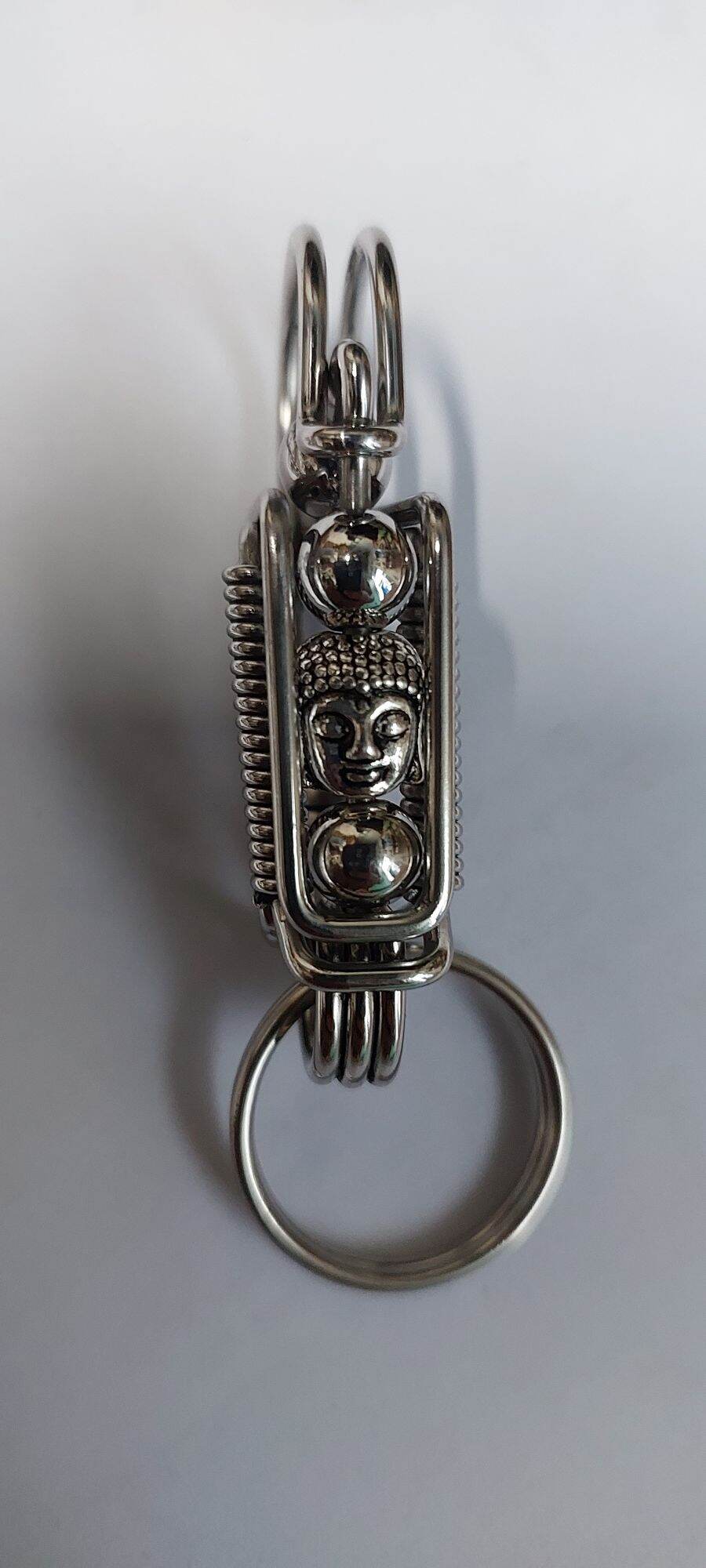 Móc treo chìa khóa ôtô xe máy, Móc khóa thủ công móc khóa inox 304 hình mặt Phật đem lại sự may mắn, bình an