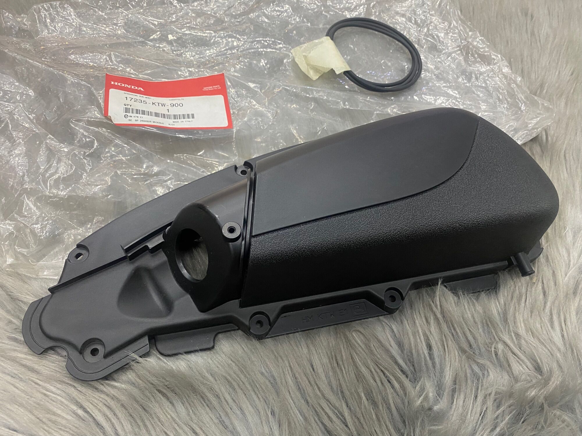 Nắp chụp pô e : Sh 300i 2008 - 2021