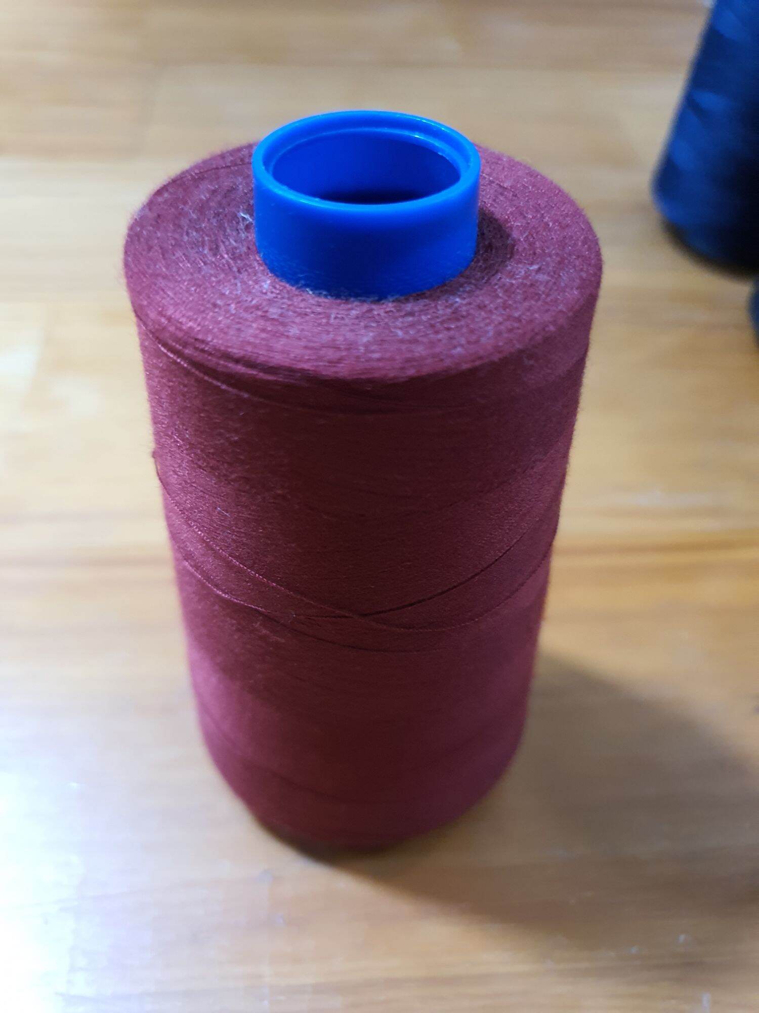 CHỈ MAY QUẦN ÁO CUỘN TO