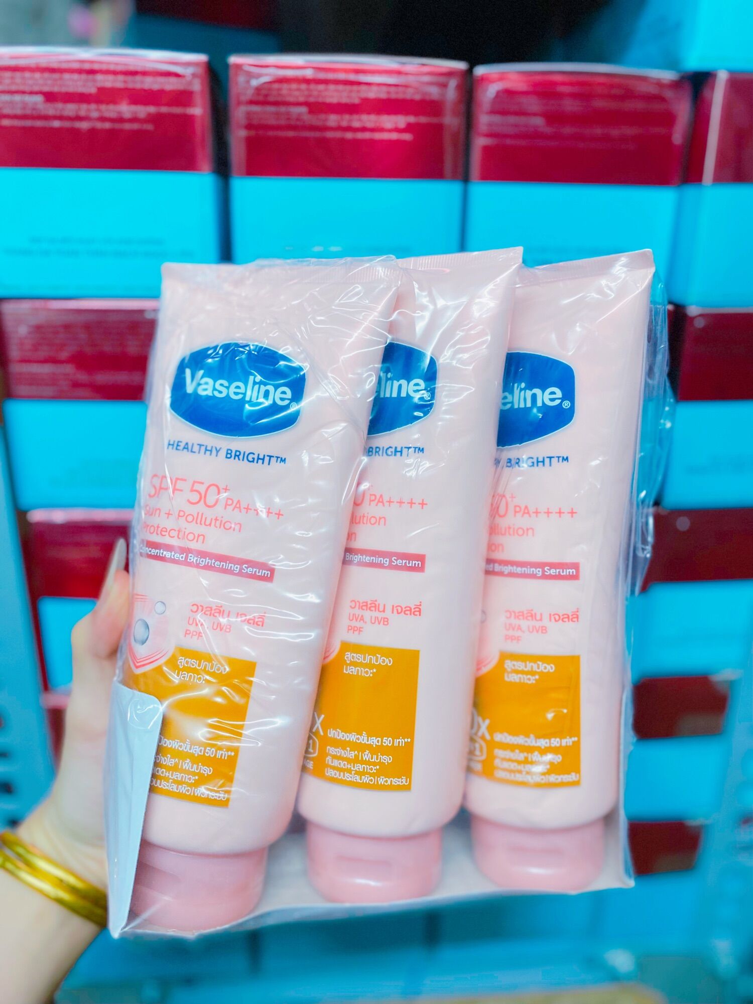Lẻ 1 chai vaseline 50X thái lan 320ml