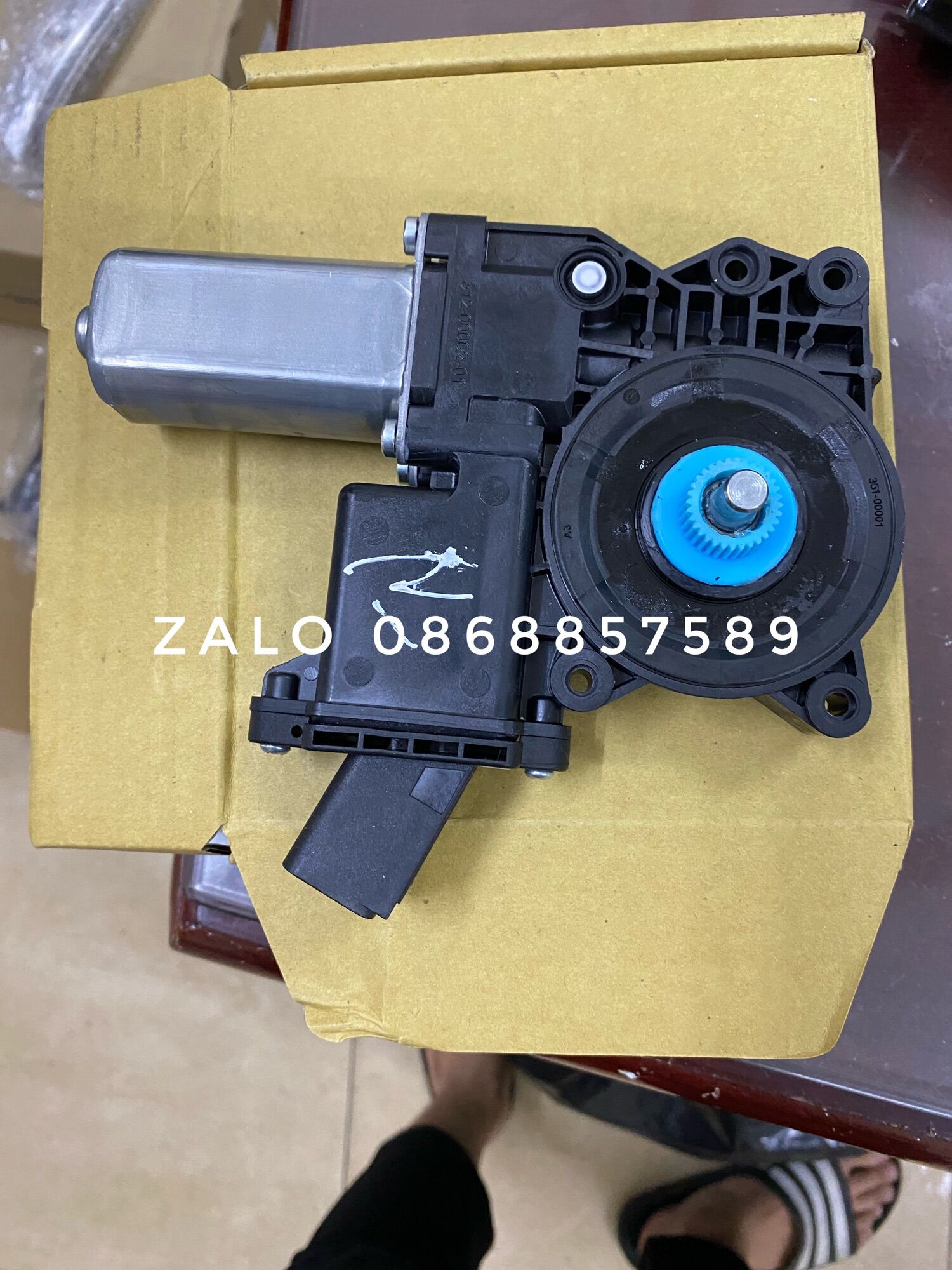 Mô tơ nâng kính cửa trước trái Cruze,Lacetti cdx,Se hàng oem
