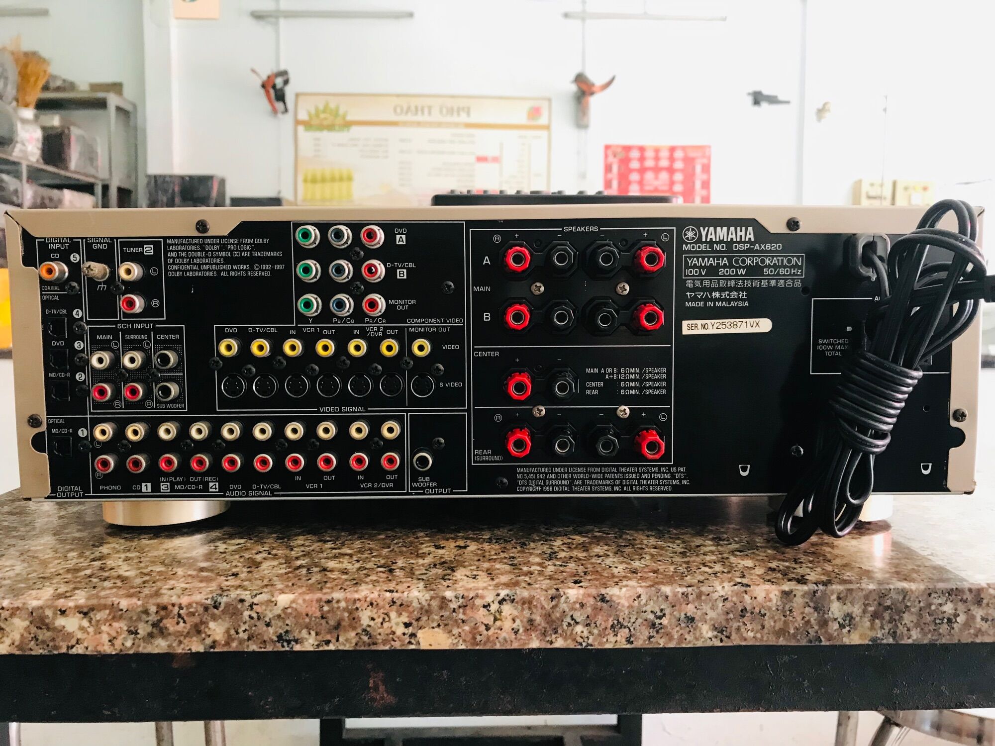 Amply Yamaha DSP-AX620 CS-200w máy chạy 10 sò than zin mới đẹp âm thanh rất hay.