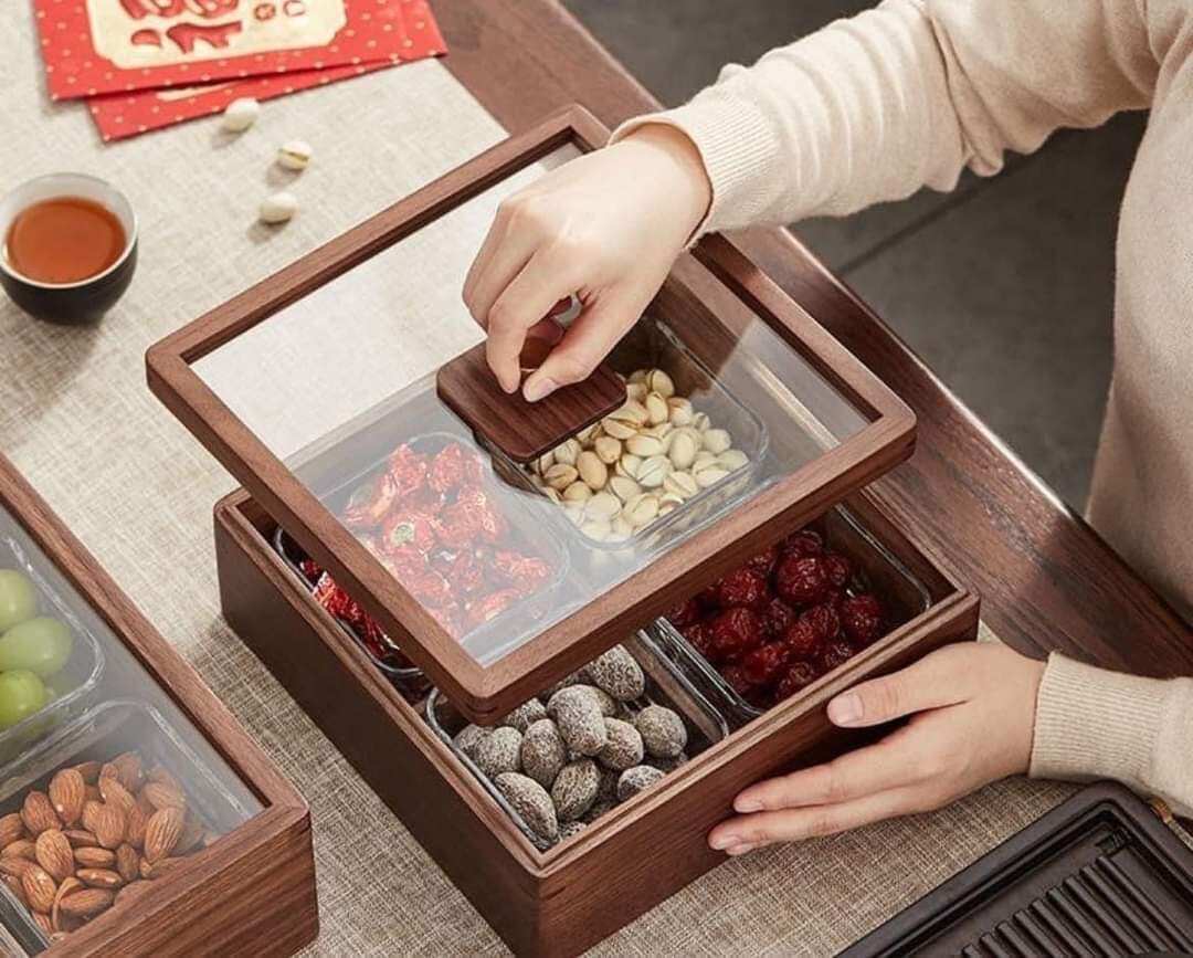Khay đựng mứt tết bằng gỗ hộp 4 ngăn