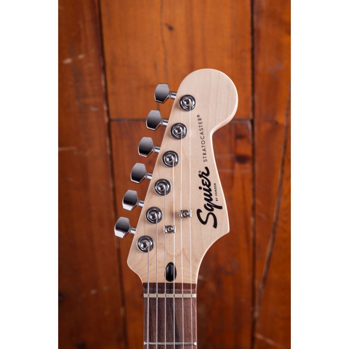 Đàn Guitar điện Squier Bullet Stratocaster màu Sunburst
