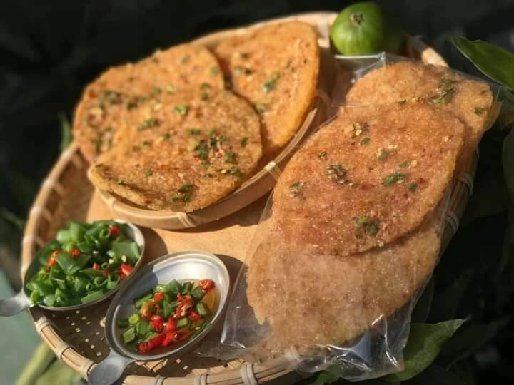 [HCM]cơm cháy lắc khô gà. 55k/500g