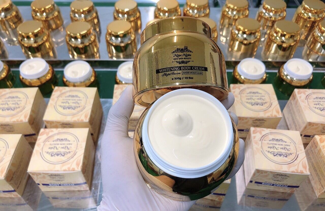 KEM BODY TRUYỀN TRẮNG CAO CẤP