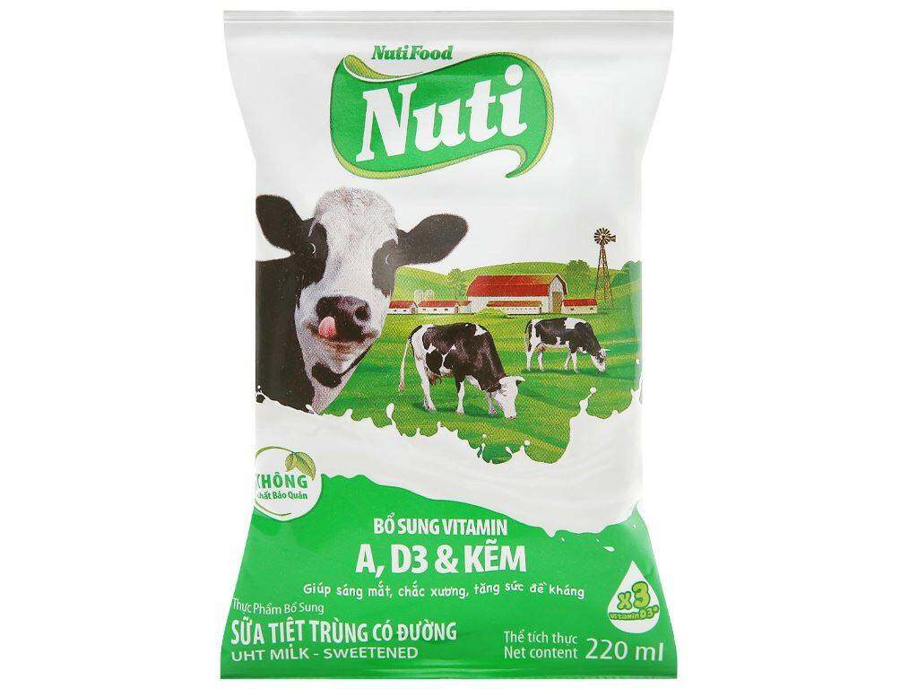 1 bịch sữa tươi NUTI con bò 220ml