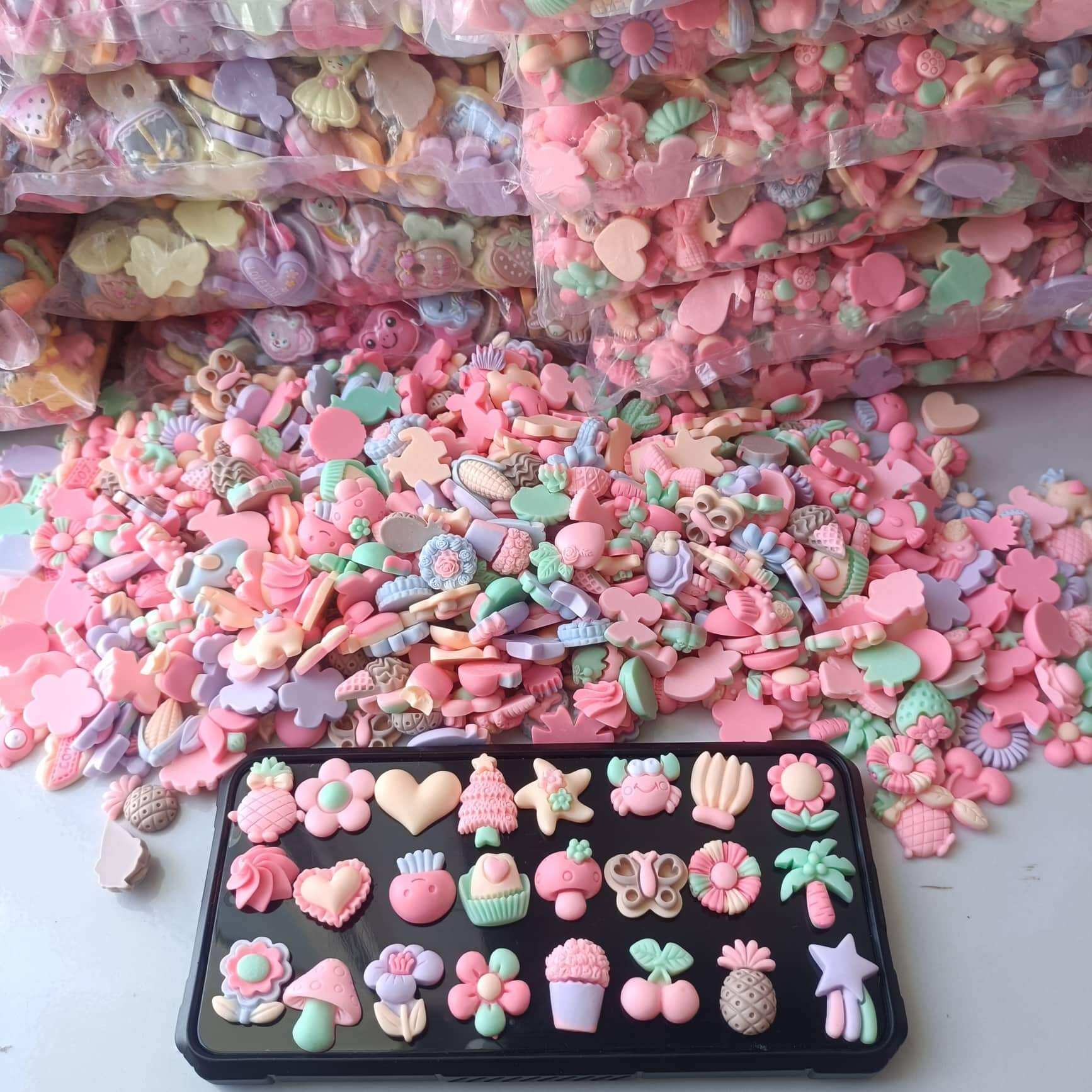 Túi 100 charm/center màu kẹo ngọt