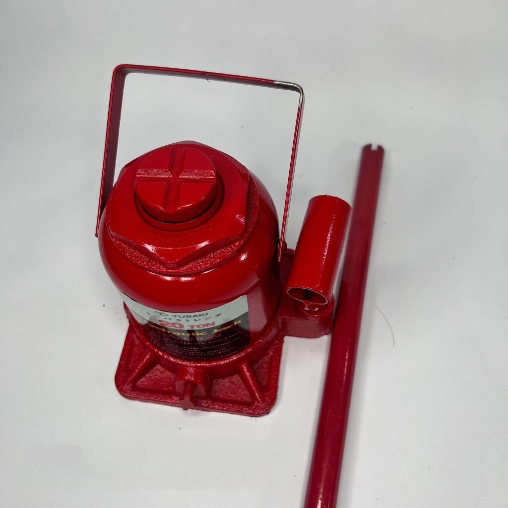 CON ĐỘI THỦY LỰC 20 TẤN LÙN TUSAKI