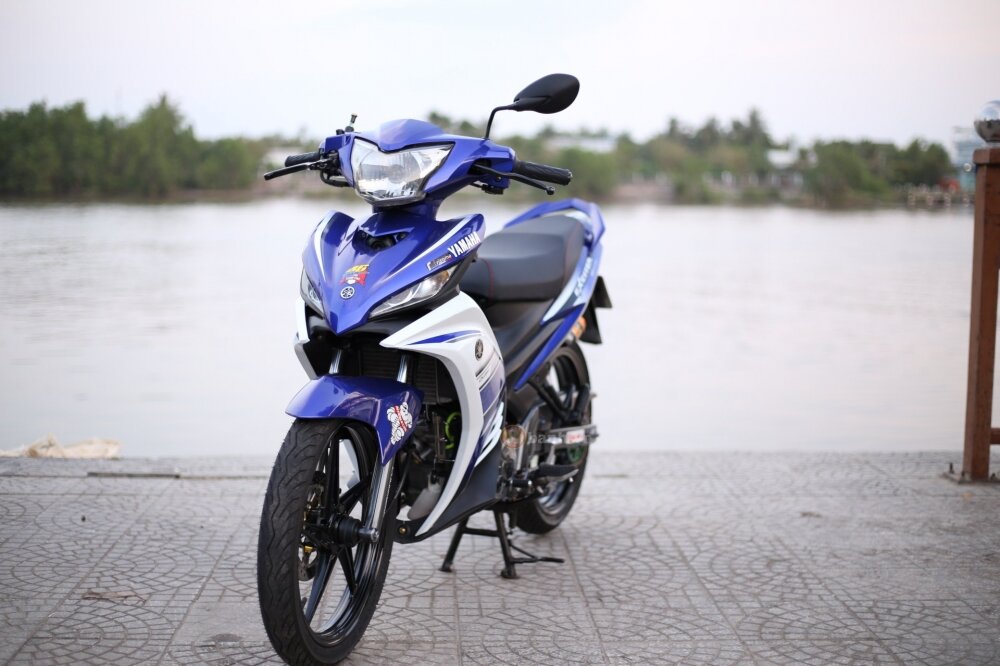 Chụp đèn hậu Exciter 135 Hãng đời 2011-2014