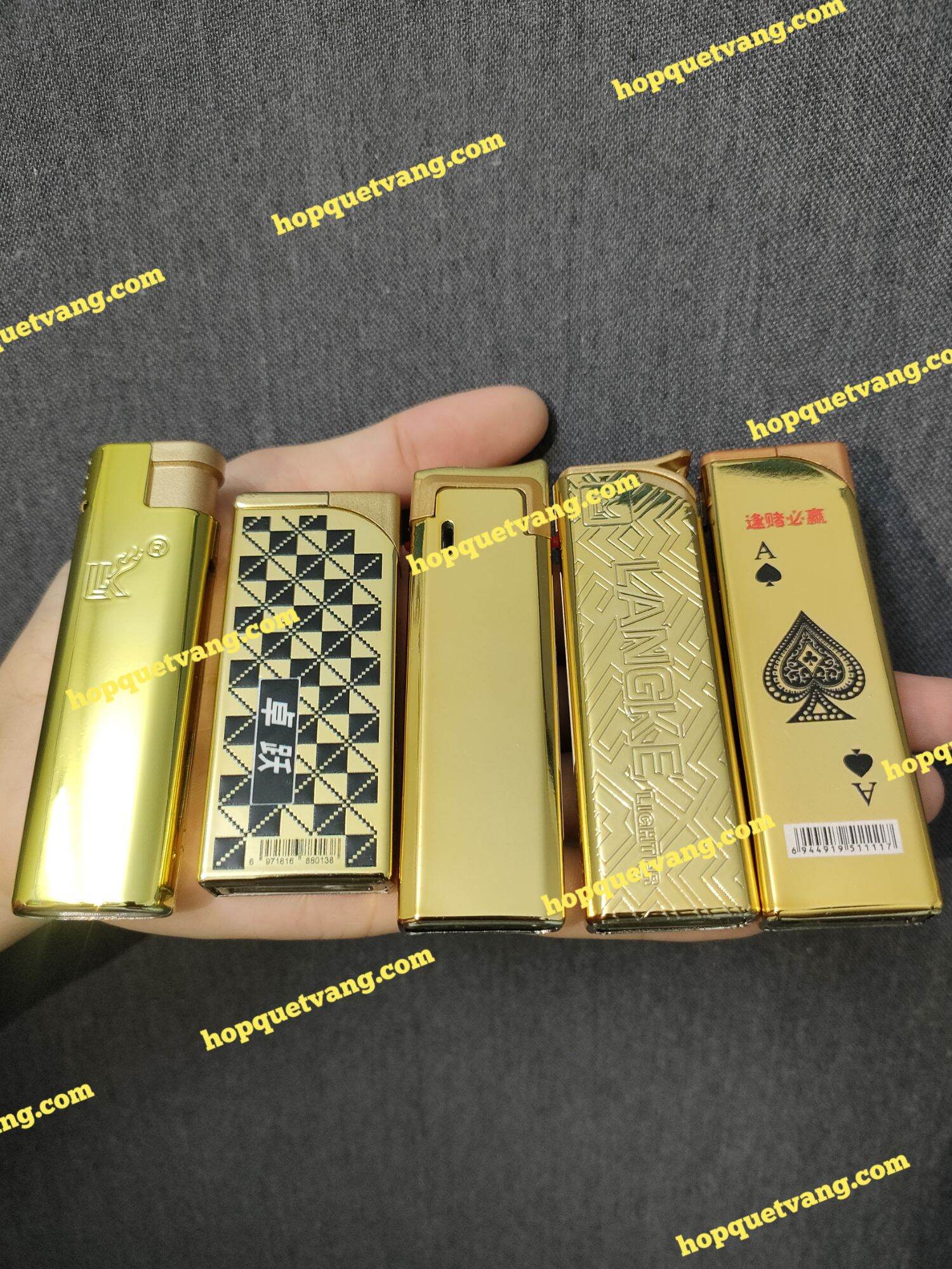 Combo 5 cái Hột quẹt, Bật lửa tia xanh vỏ kim loại Màu Vàng óng ánh (Riêng mẫu Lá Bài shop chọn ngẫu nhiên hình nhé ạ), (bơm lại được)