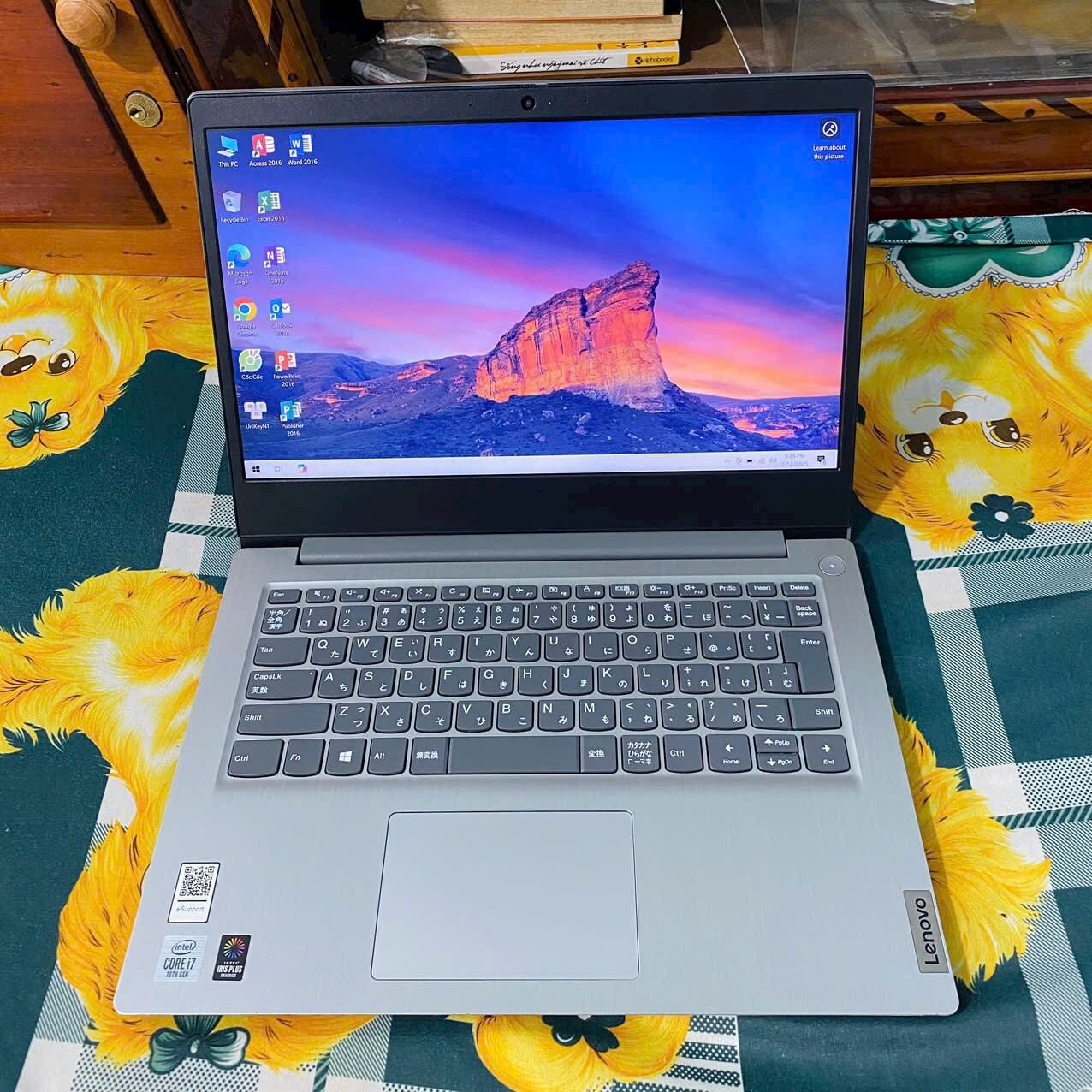 Laptop Idea pad 3 Core i7 1065G7 / Ram 8GB / SSD 128G / Màn 14in FHD IPS / Pin 4-5h / Sạc Zin / Máy Đẹp Full Chức Năng ….. Giá 7,000,000 Đồng*Miễn phí vận chuyển