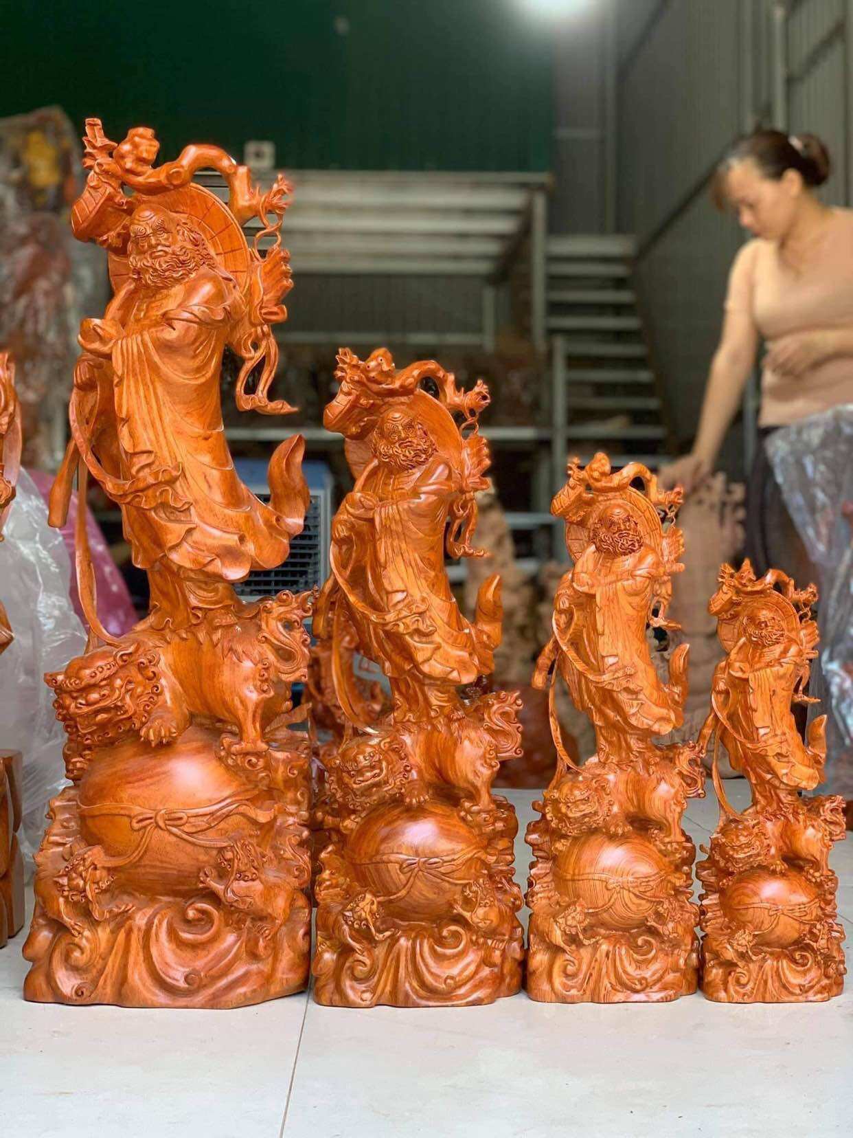 Tượng Đạt Ma Tam Lân gỗ Hương
