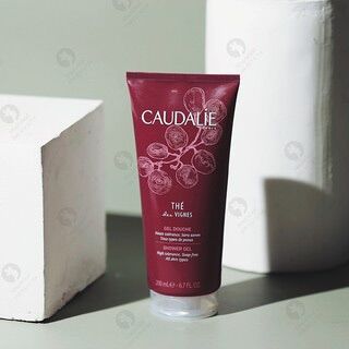 Sữa tắm Caudalie Gel Douch hương Nho -tím