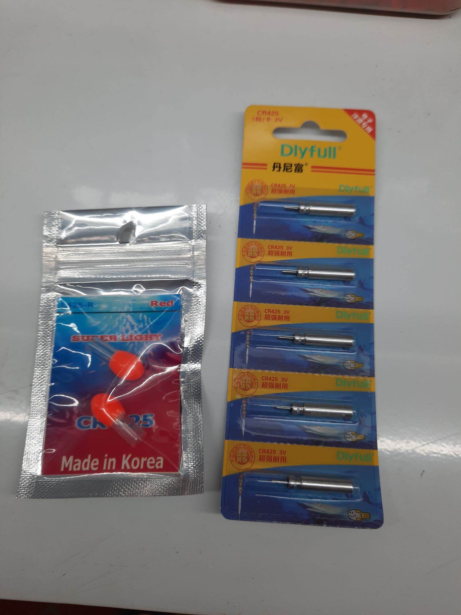 bóng cr425 màu đỏ và pin cr425 combo 2 đèn và 5 pin gắn ngọn phao câu đêm