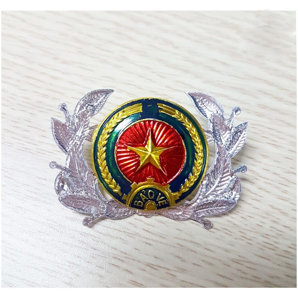 [Combo] Mũ 3 cạnh bảo vệ + Sao + Cành tùng