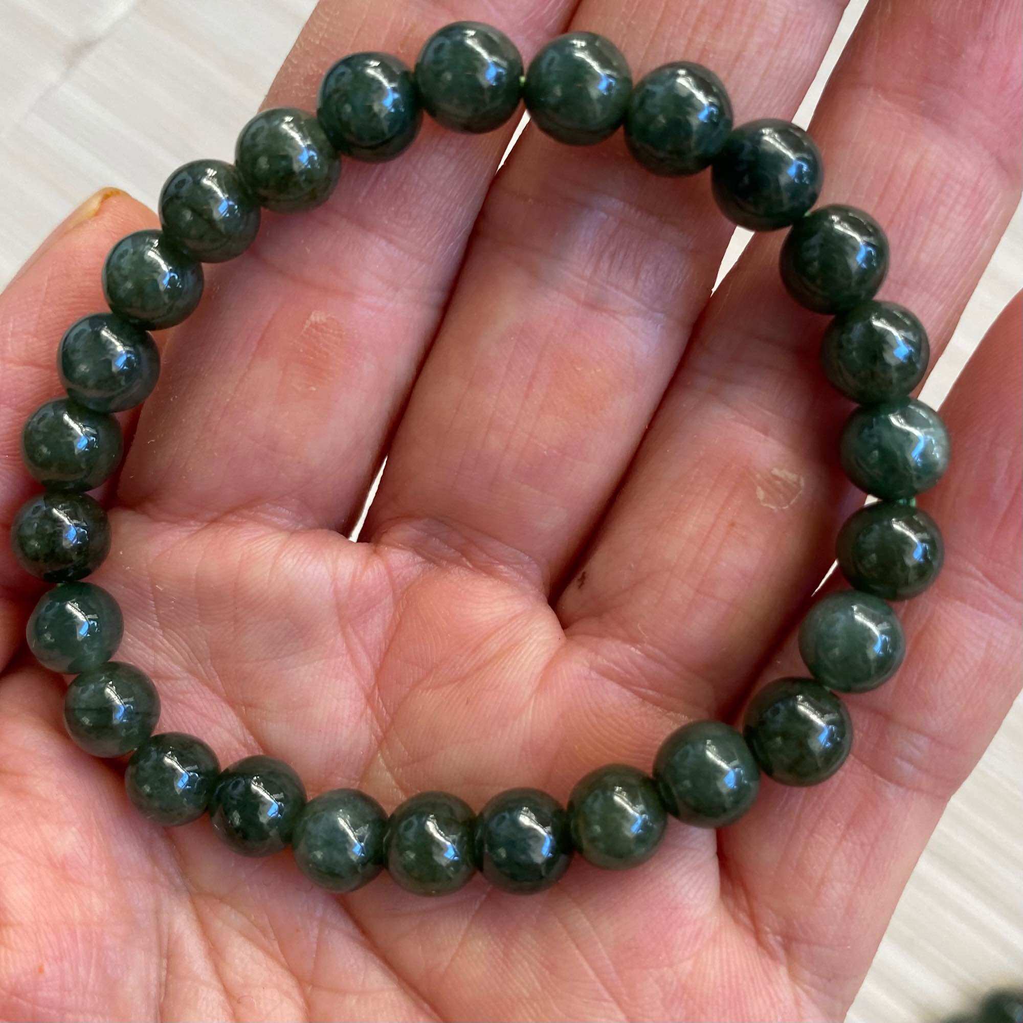 VÒNG TAY ĐÁ PPRIDOT, 100% đá tự nhiên, Đá peridot tượng trưng cho sức mạnh, khả năng sinh tồn và lòng bao dung, nhân hậu của con người Mạng Mộc.